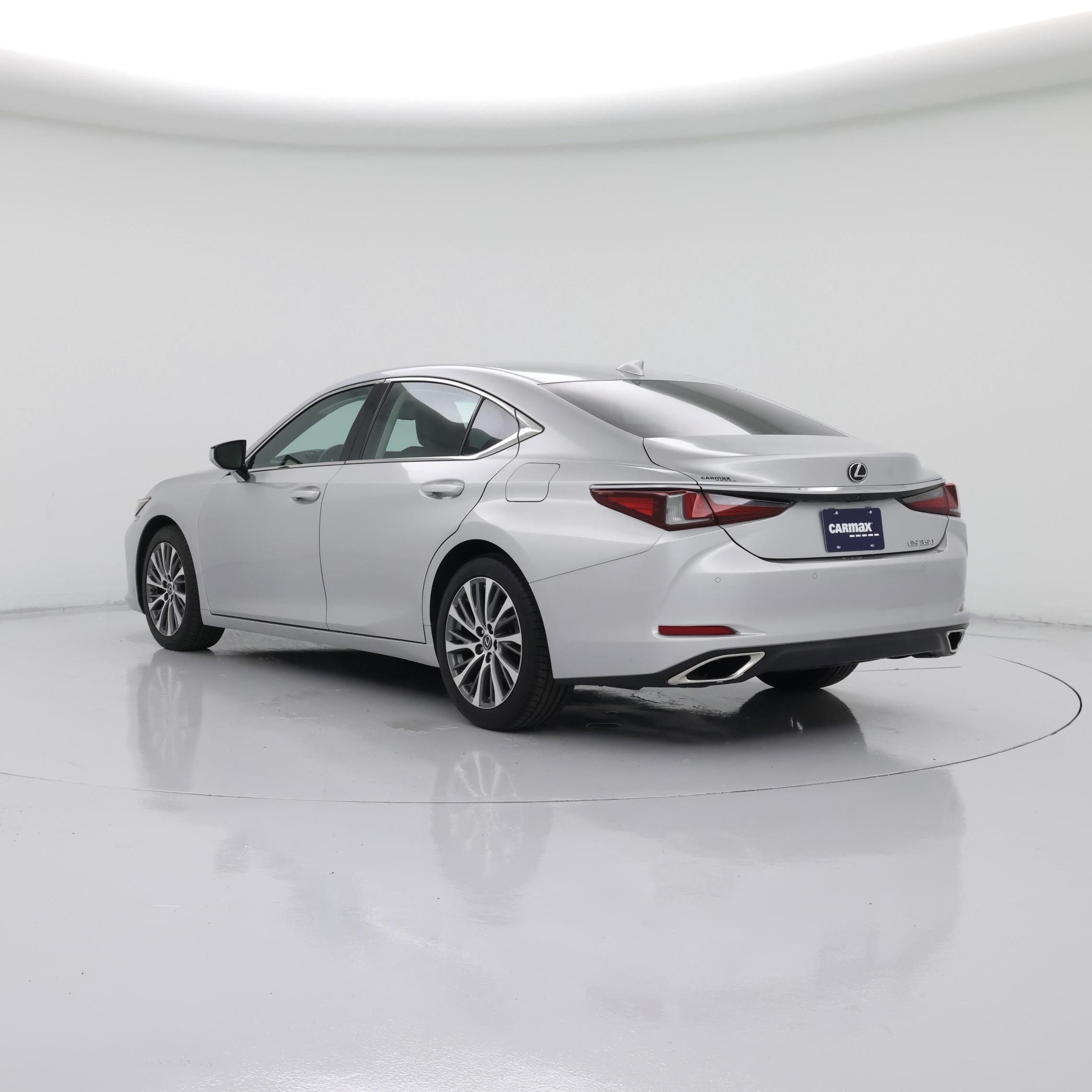 Thumbnail: 2019 Lexus ES - 2