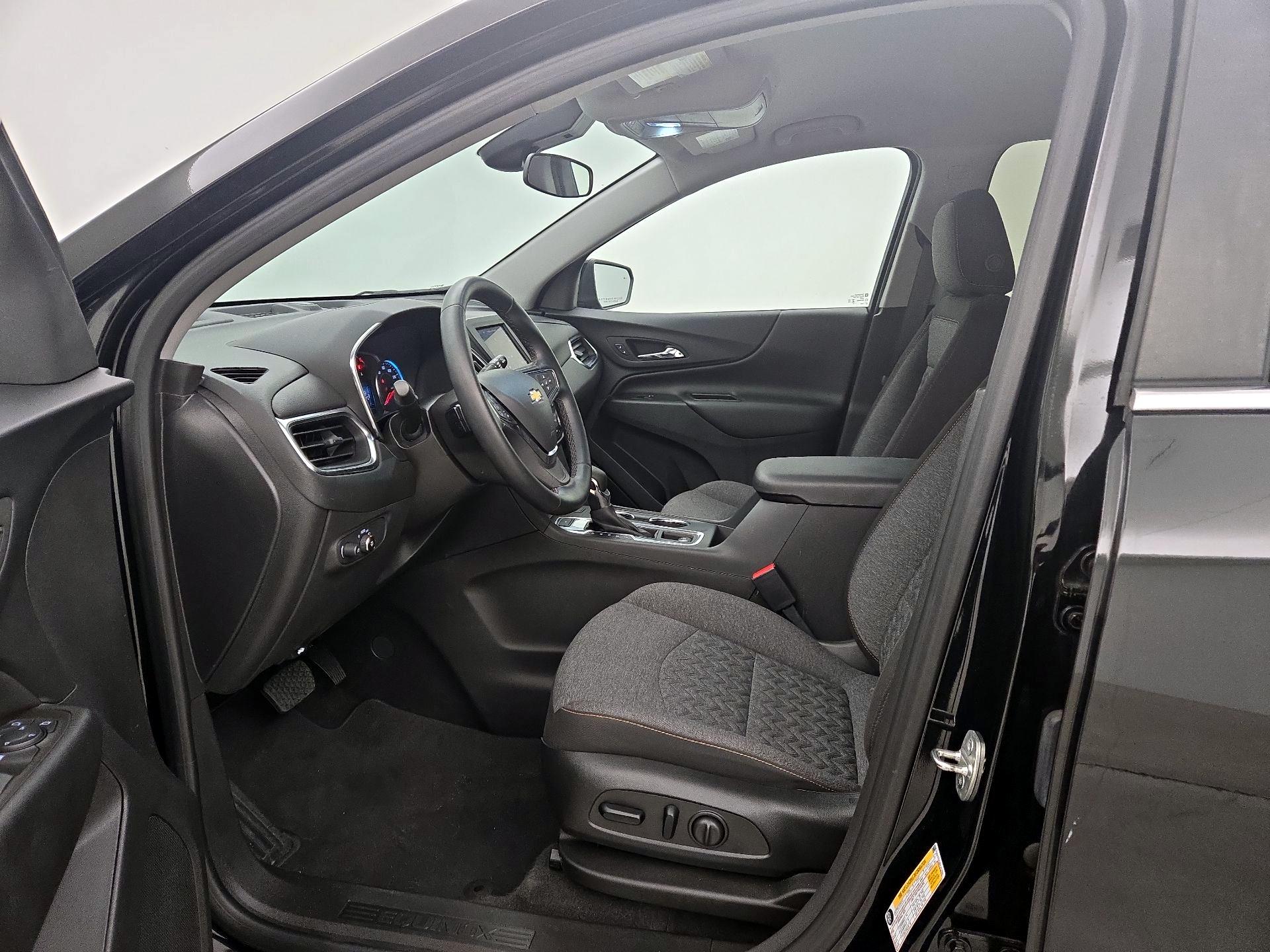 Thumbnail: 2023 Chevrolet Equinox - 11