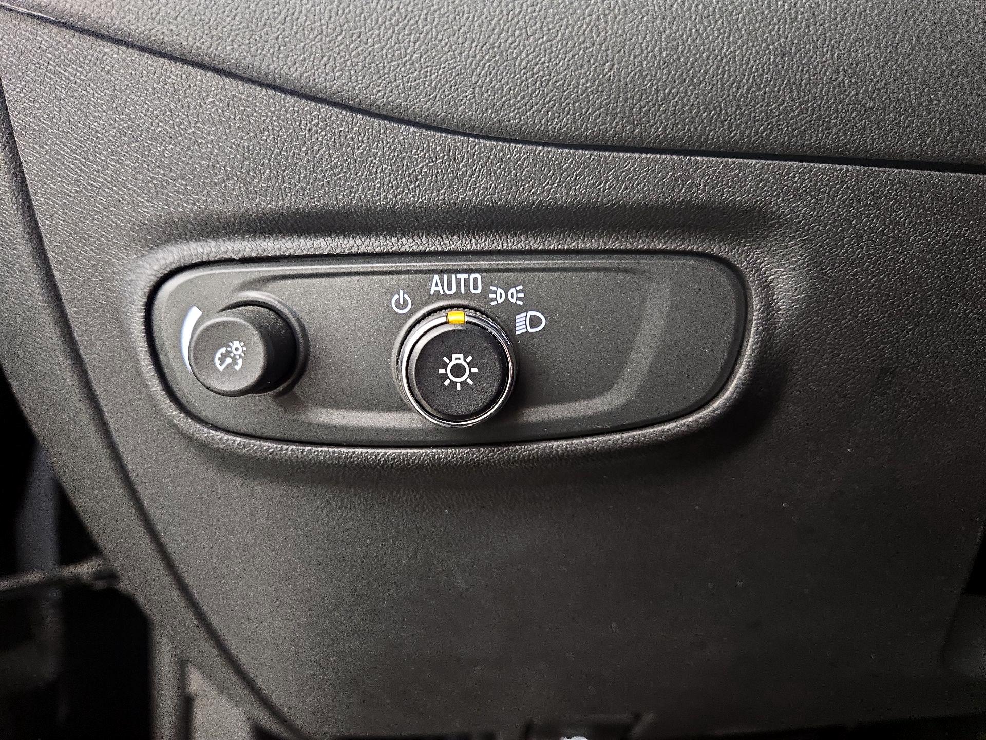 Thumbnail: 2023 Chevrolet Equinox - 13