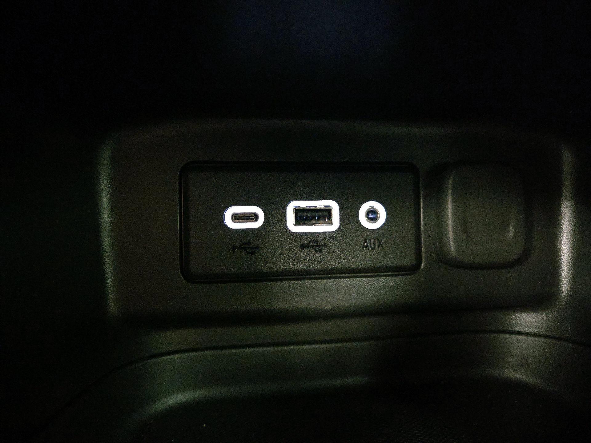 Thumbnail: 2023 Chevrolet Equinox - 18