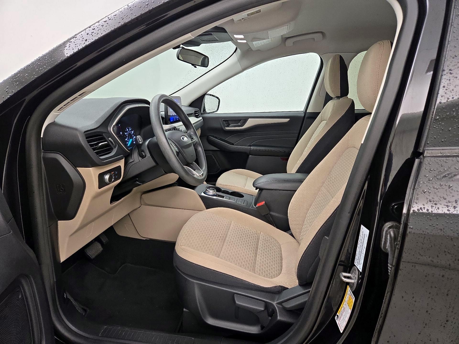 Thumbnail: 2022 Ford Escape - 11