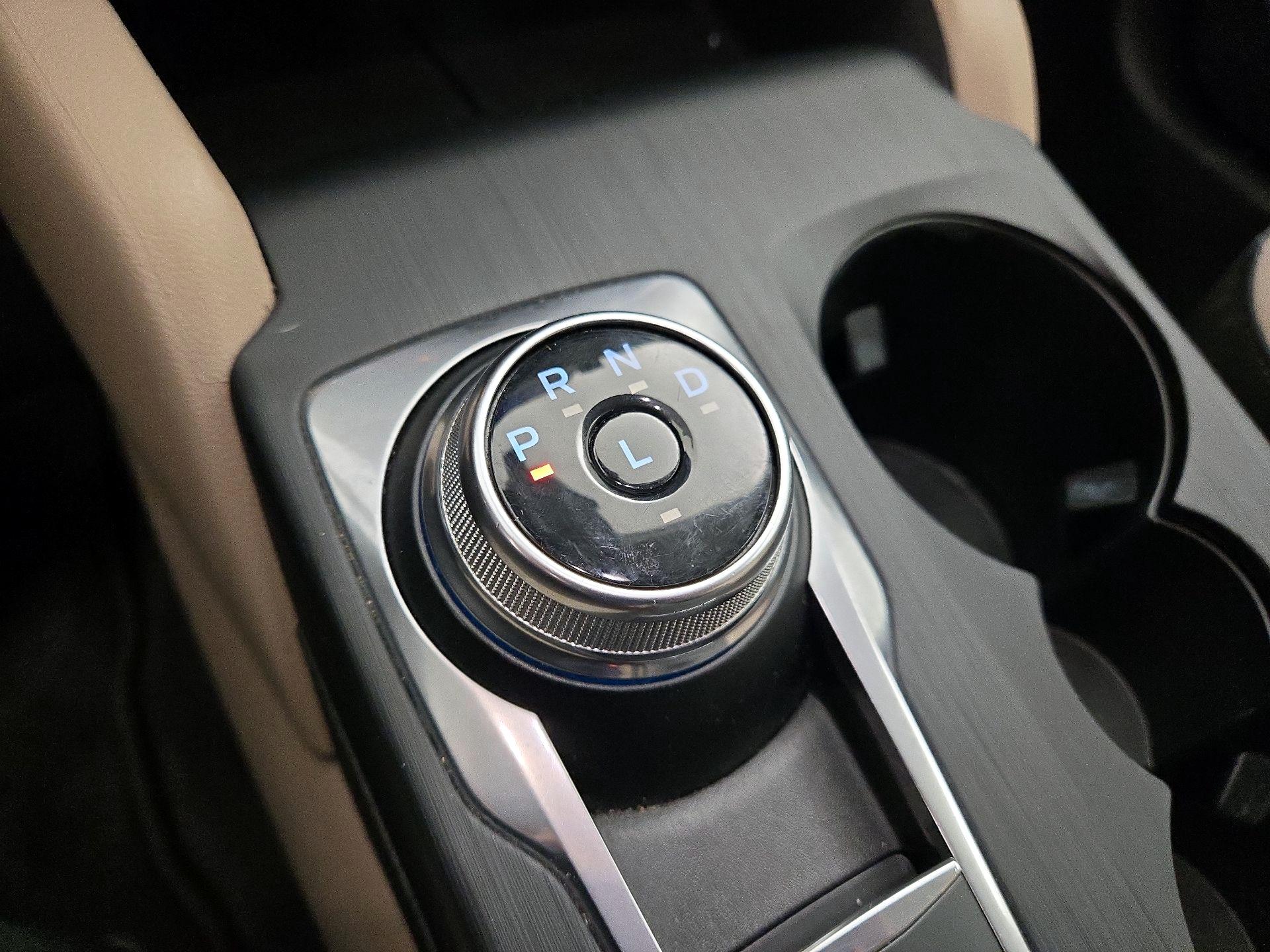 Thumbnail: 2022 Ford Escape - 17