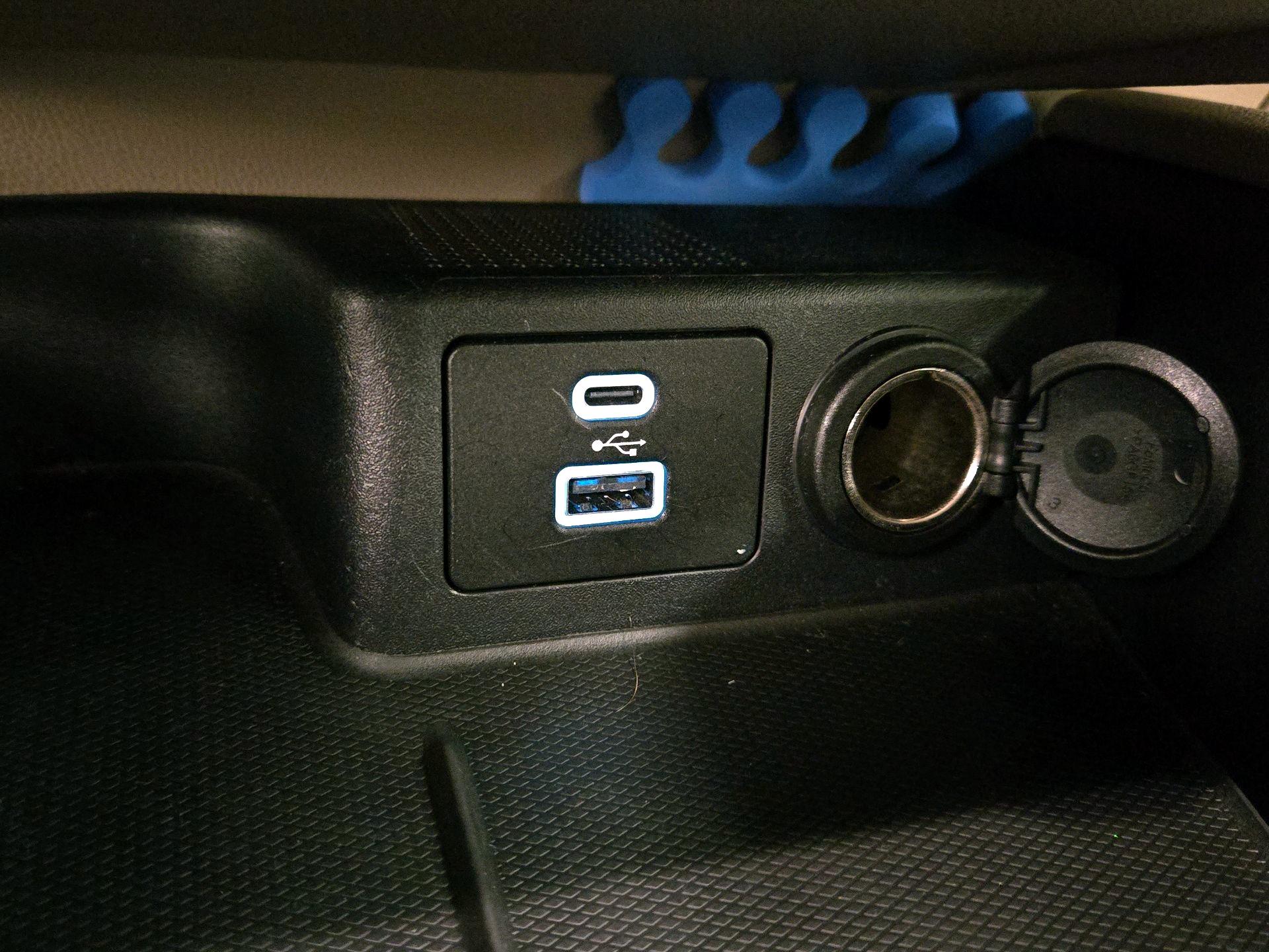 Thumbnail: 2022 Ford Escape - 18