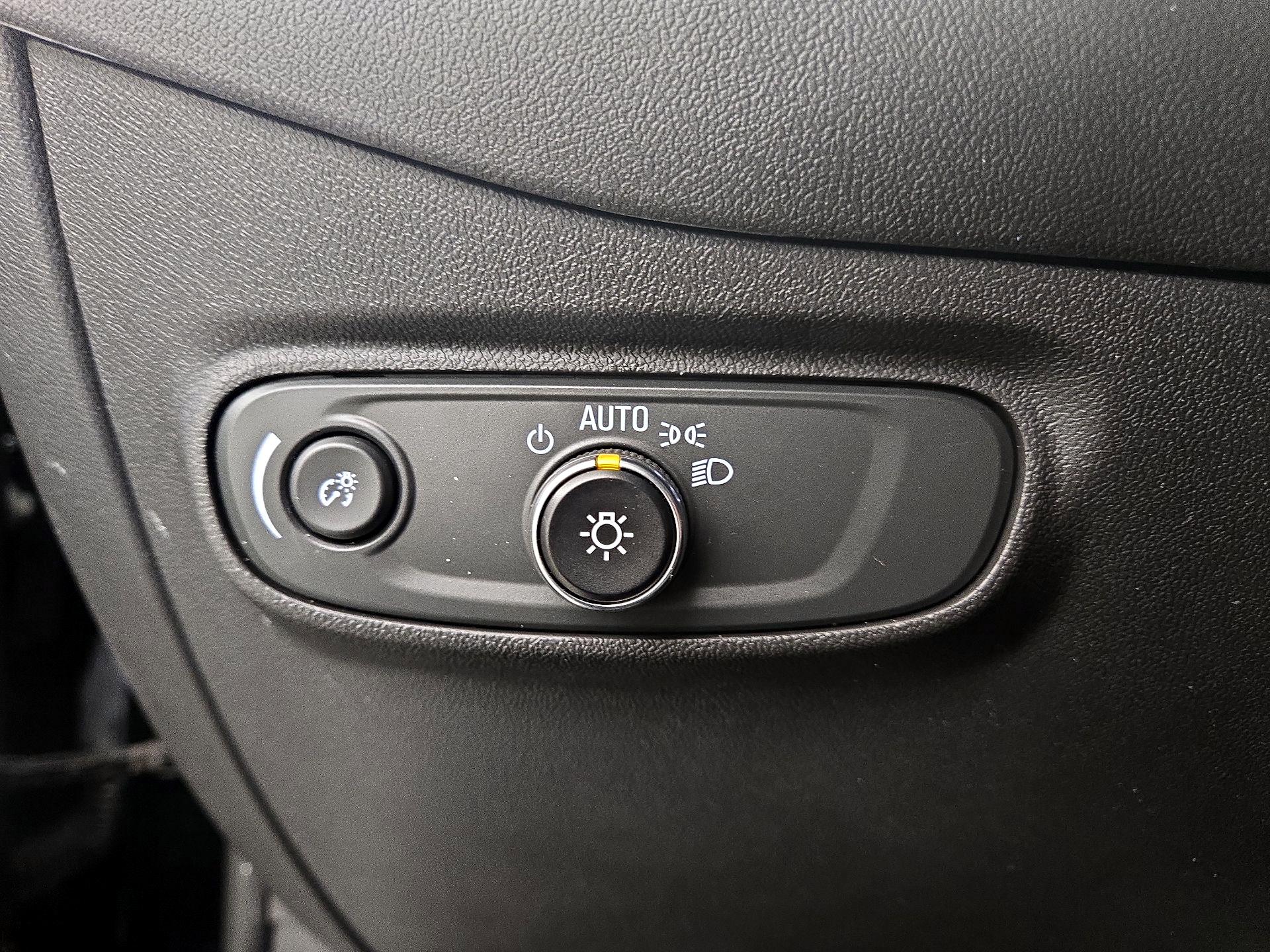 Thumbnail: 2023 Chevrolet Equinox - 13