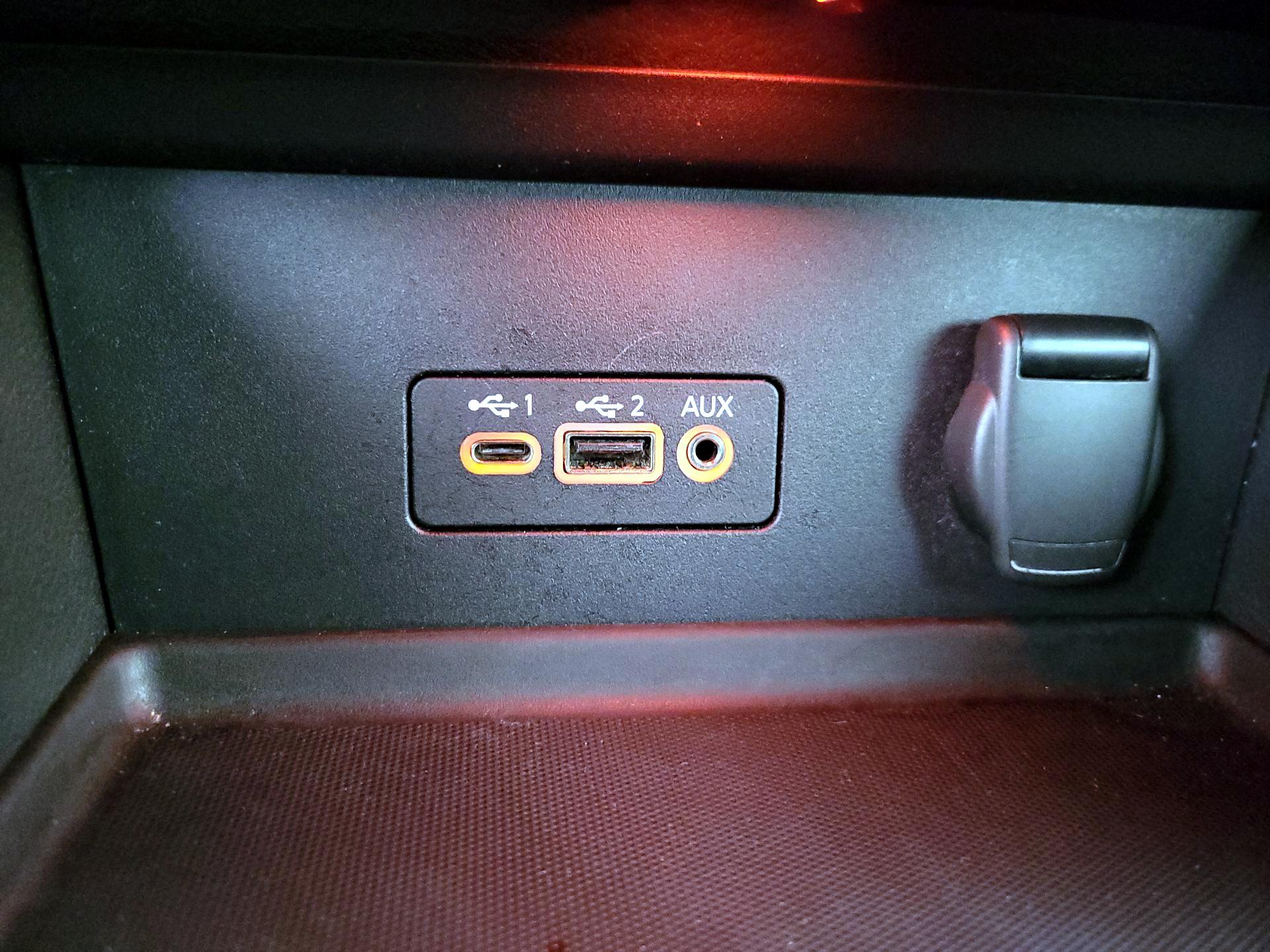 Thumbnail: 2023 Nissan Sentra - 18