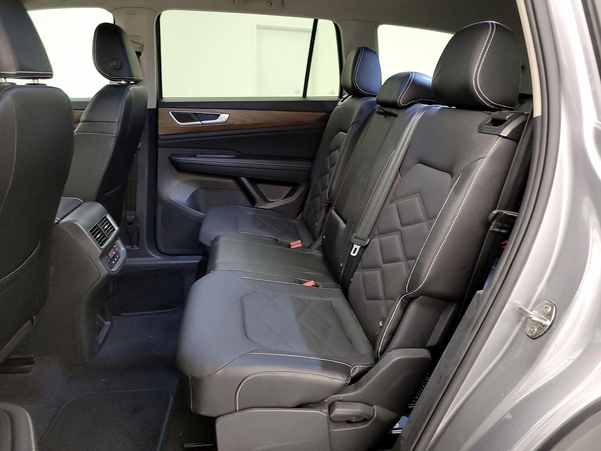 Thumbnail: 2024 Volkswagen Atlas - 19