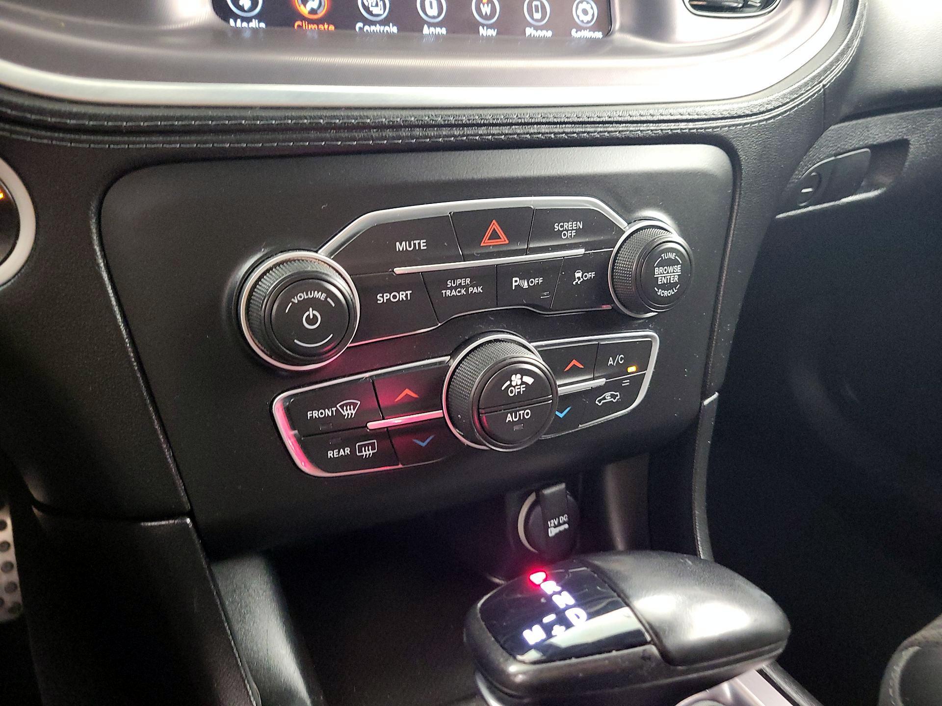 Thumbnail: 2022 Dodge Charger - 17