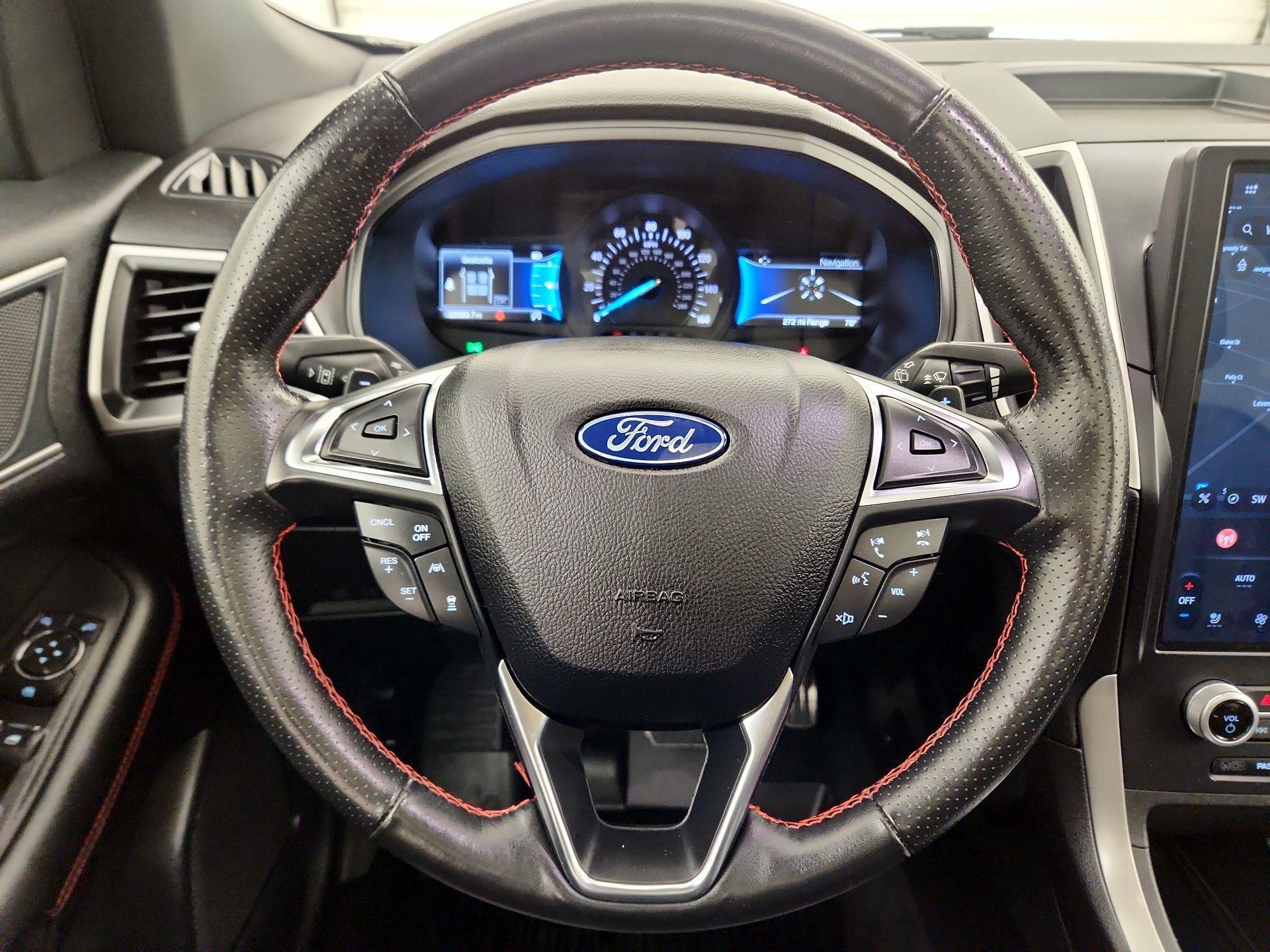 Thumbnail: 2022 Ford Edge - 10