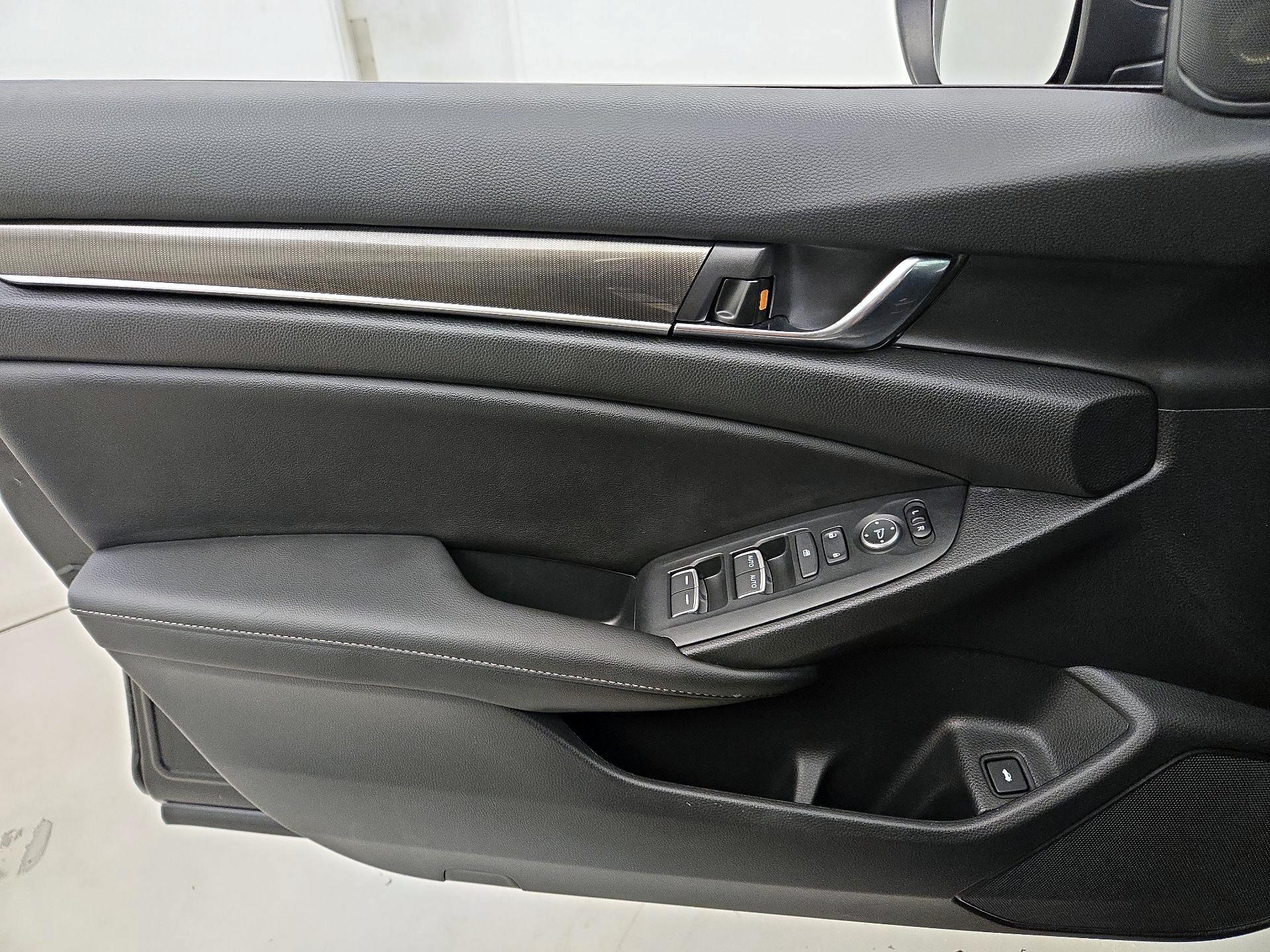 Thumbnail: 2022 Honda Accord - 12