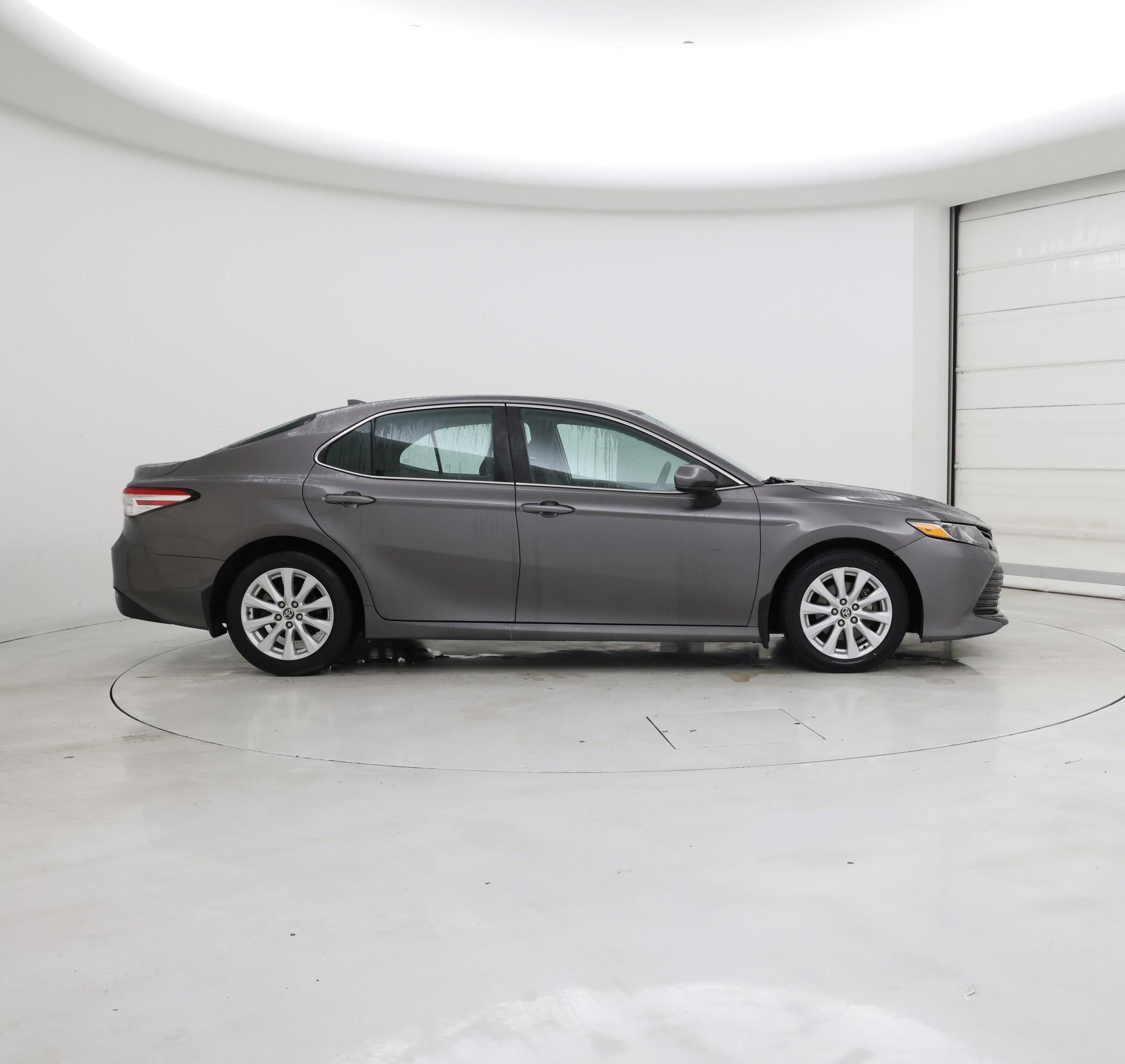 Thumbnail: 2020 Toyota Camry - 7