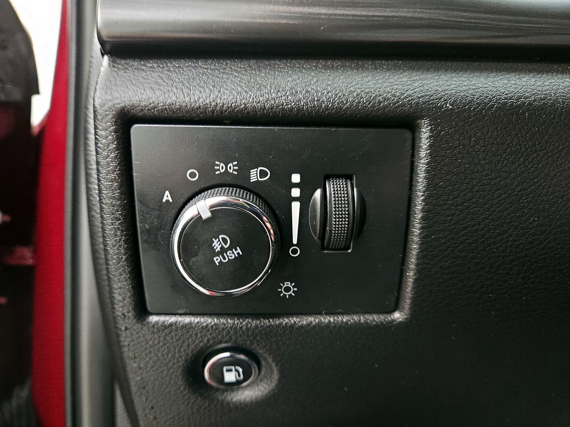 Thumbnail: 2021 Jeep Grand Cherokee - 13