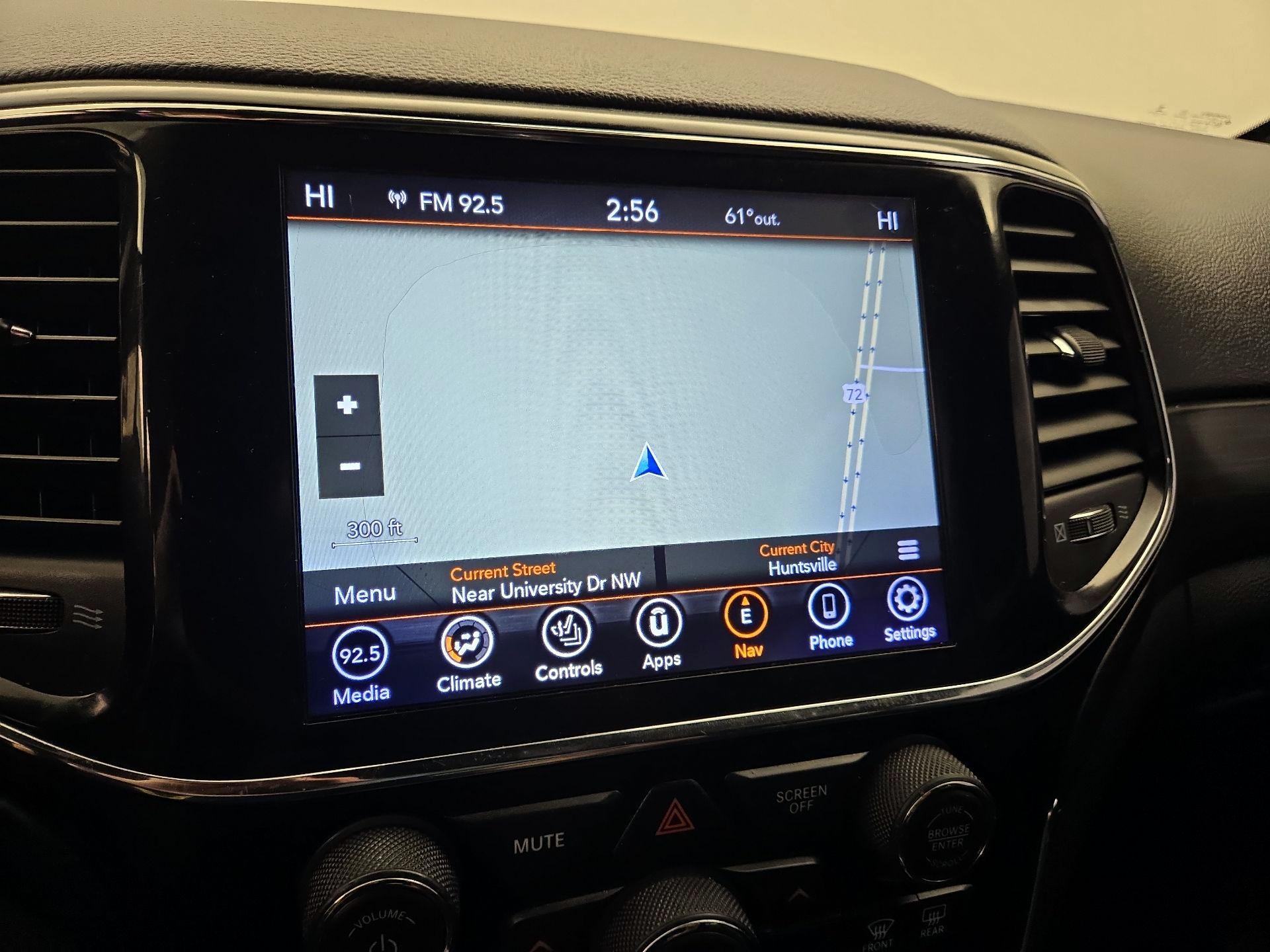 Thumbnail: 2021 Jeep Grand Cherokee - 14