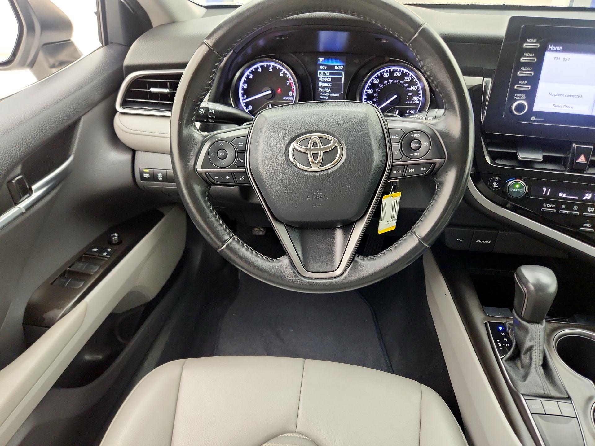 Thumbnail: 2022 Toyota Camry - 10