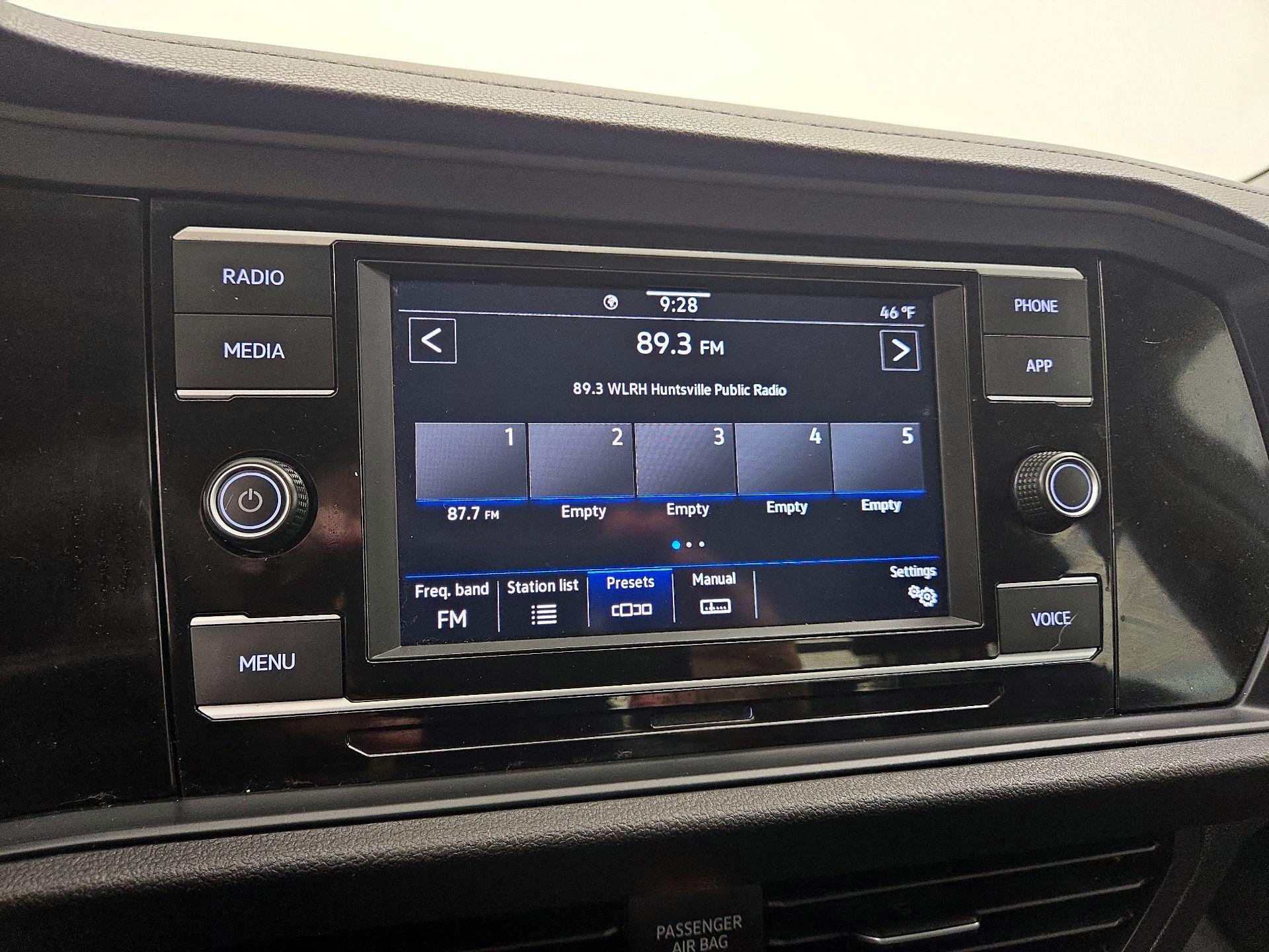 Thumbnail: 2023 Volkswagen Jetta - 15