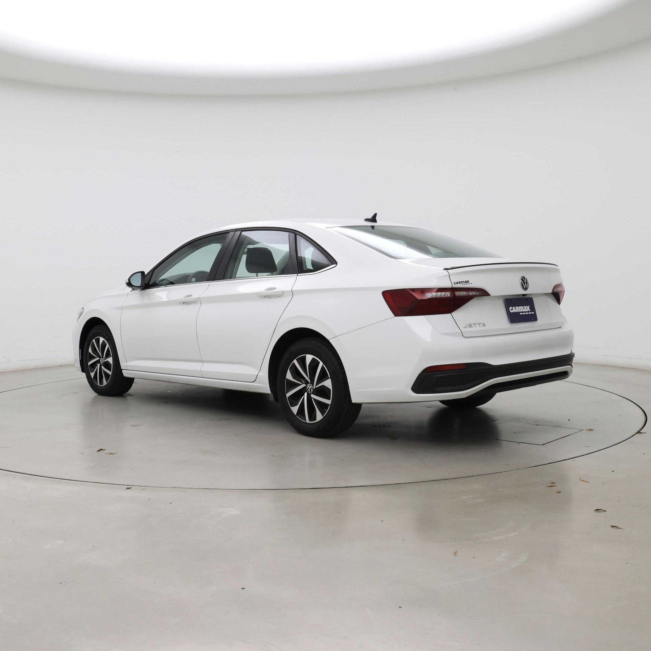 Thumbnail: 2023 Volkswagen Jetta - 2