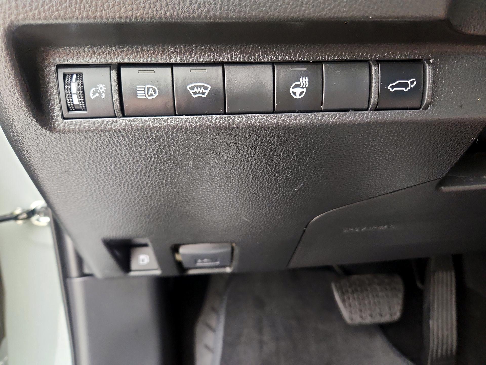 Thumbnail: 2023 Toyota RAV4 - 13