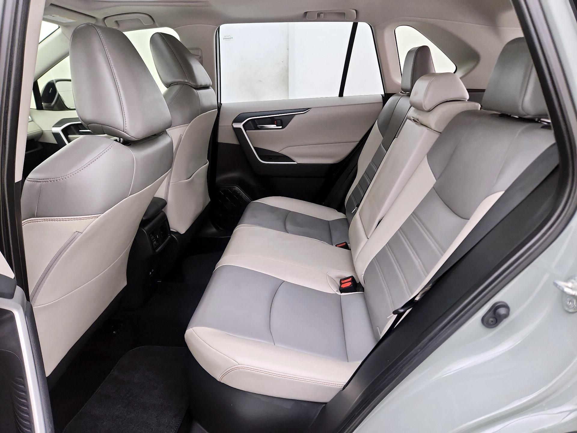 Thumbnail: 2023 Toyota RAV4 - 20