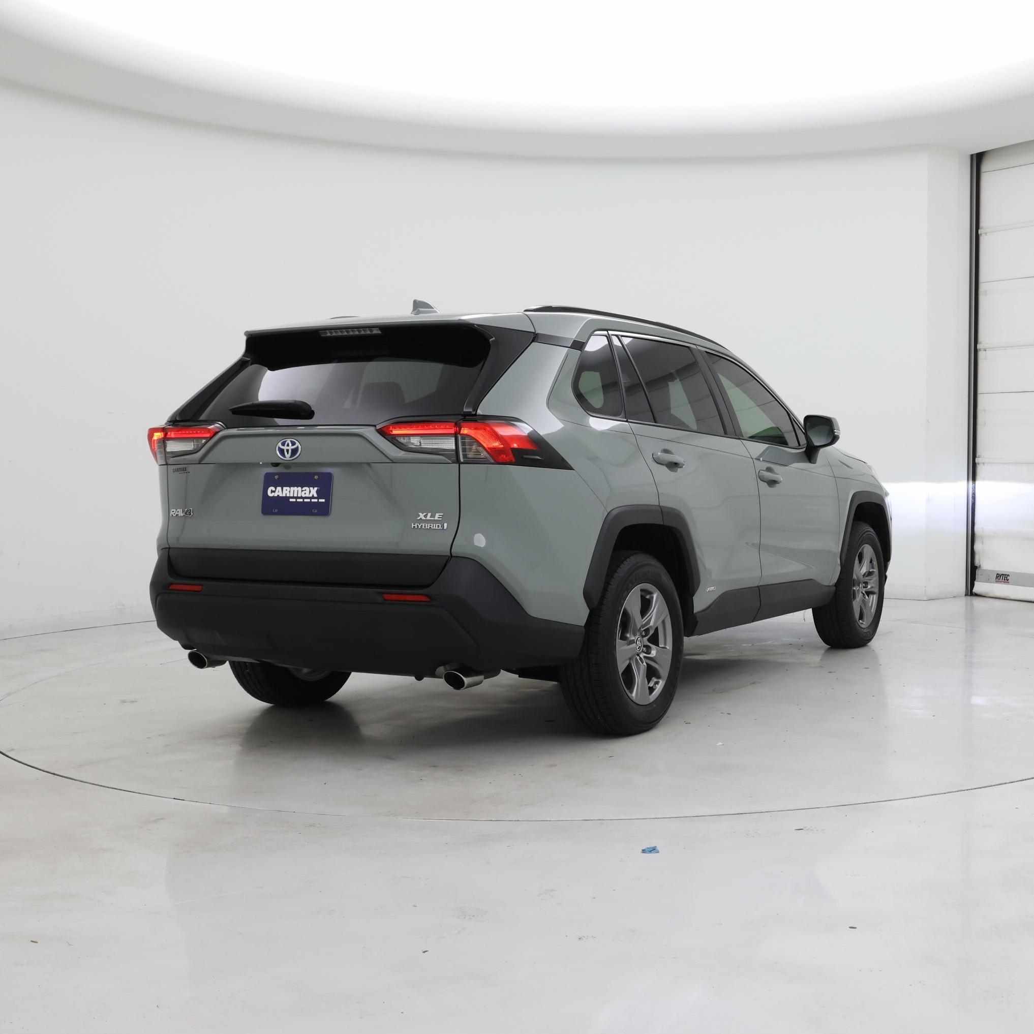 Thumbnail: 2023 Toyota RAV4 - 8