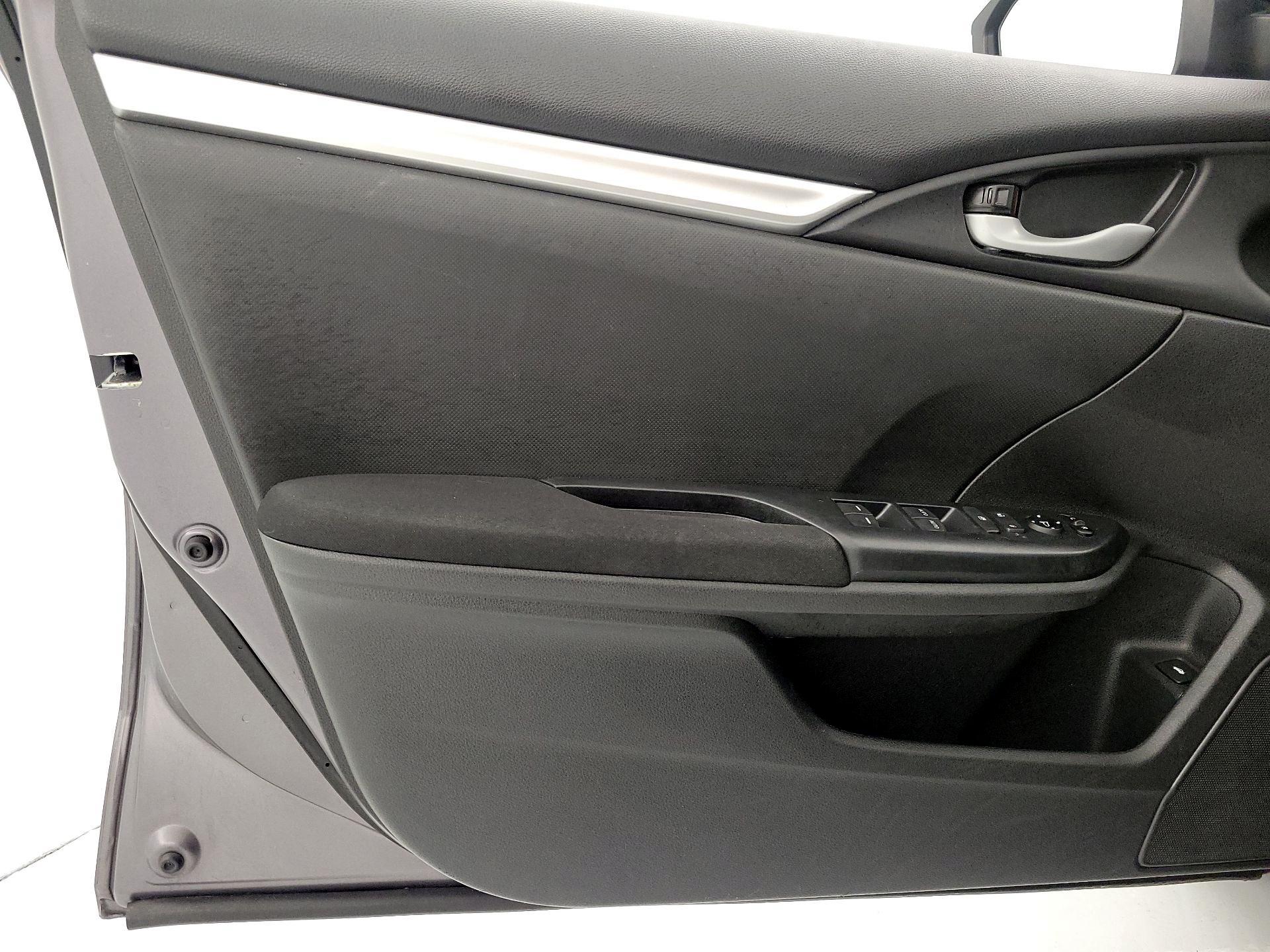 Thumbnail: 2019 Honda Civic - 12