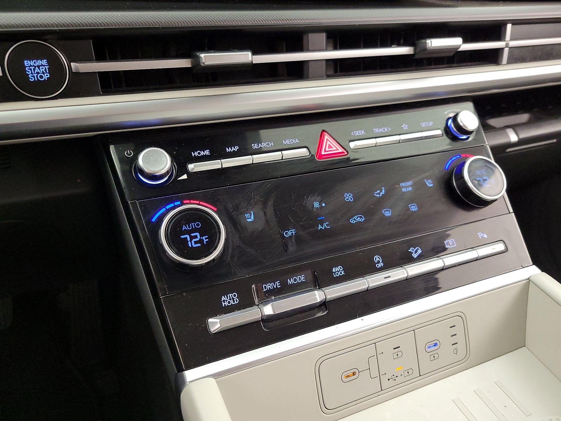 Thumbnail: 2024 Hyundai Santa Fe - 16