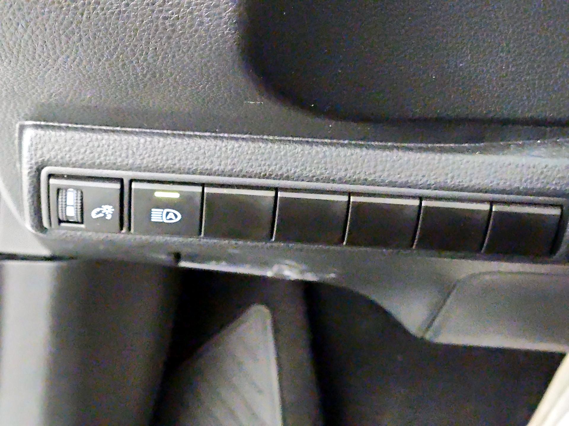 Thumbnail: 2024 Toyota Corolla - 13