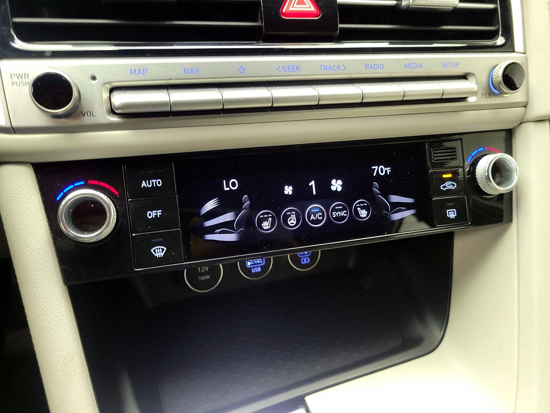 Thumbnail: 2024 Genesis G70 - 17