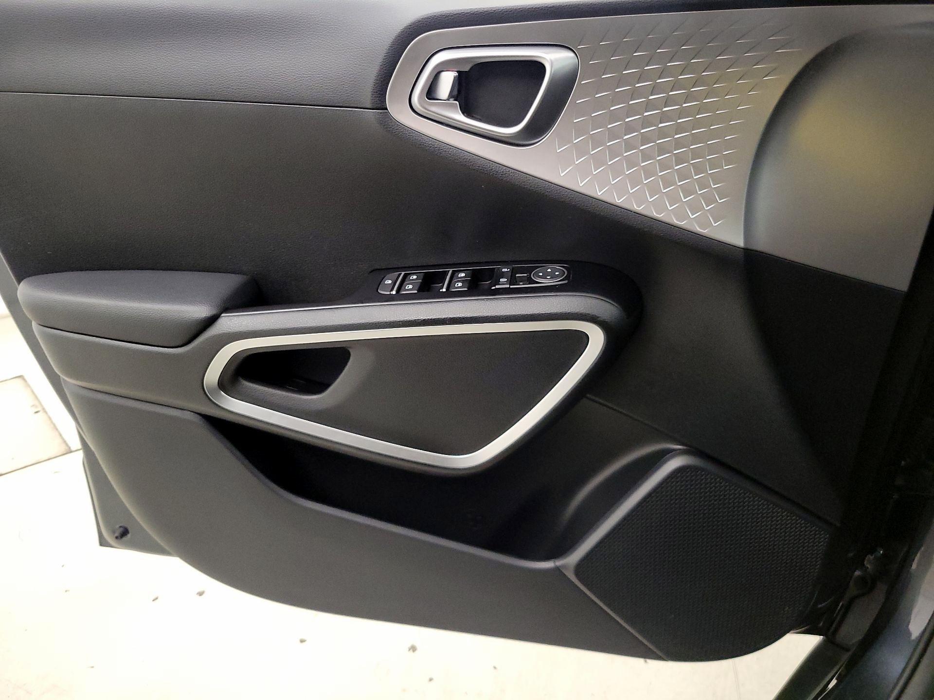 Thumbnail: 2024 Kia Soul - 12