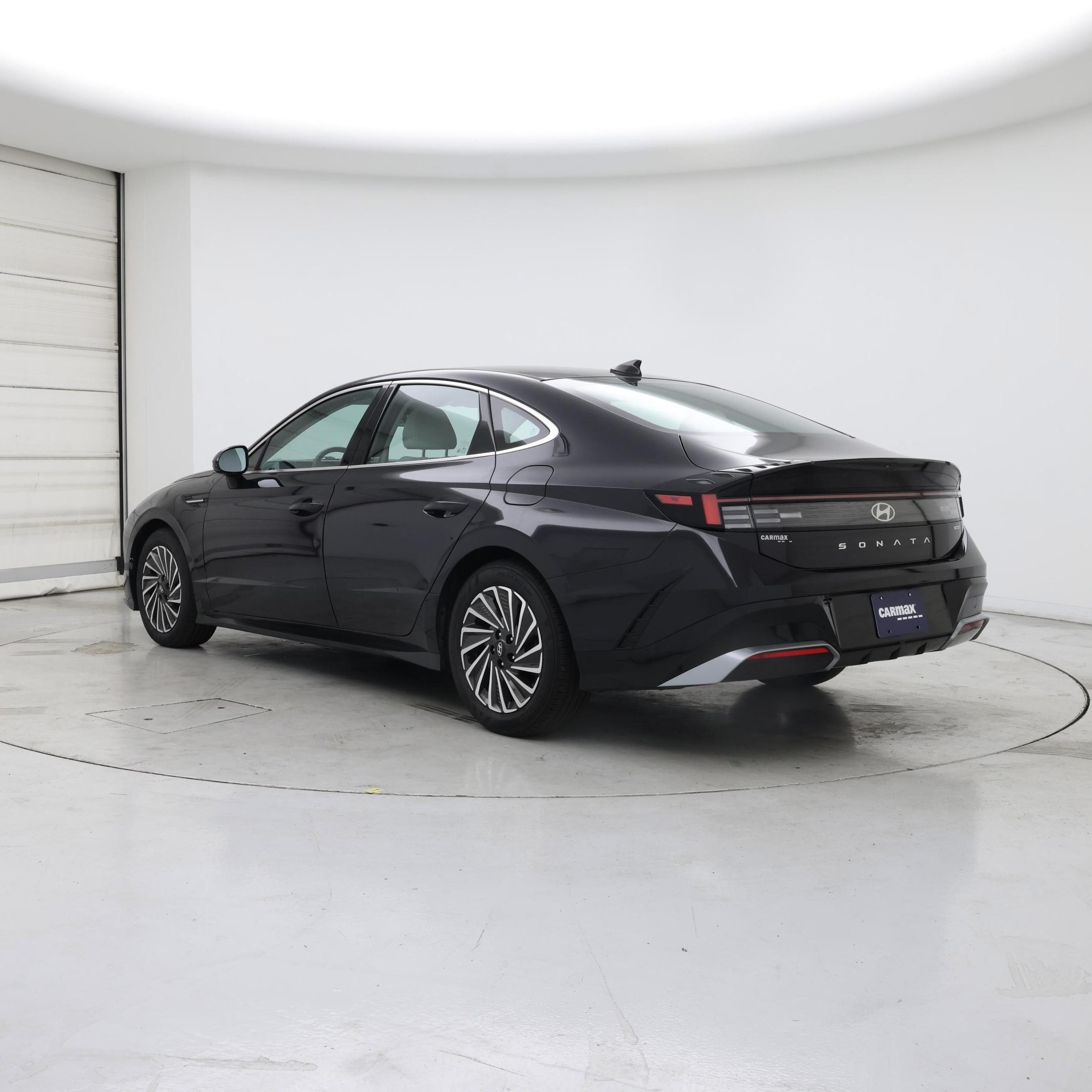 Thumbnail: 2024 Hyundai Sonata - 2