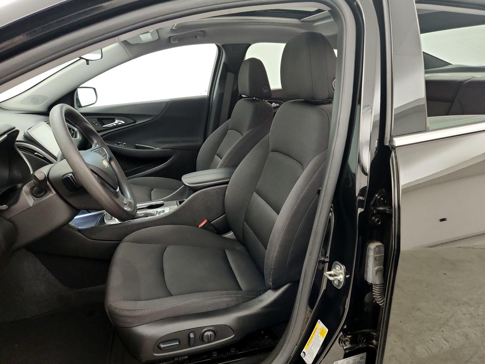 Thumbnail: 2024 Chevrolet Malibu - 11