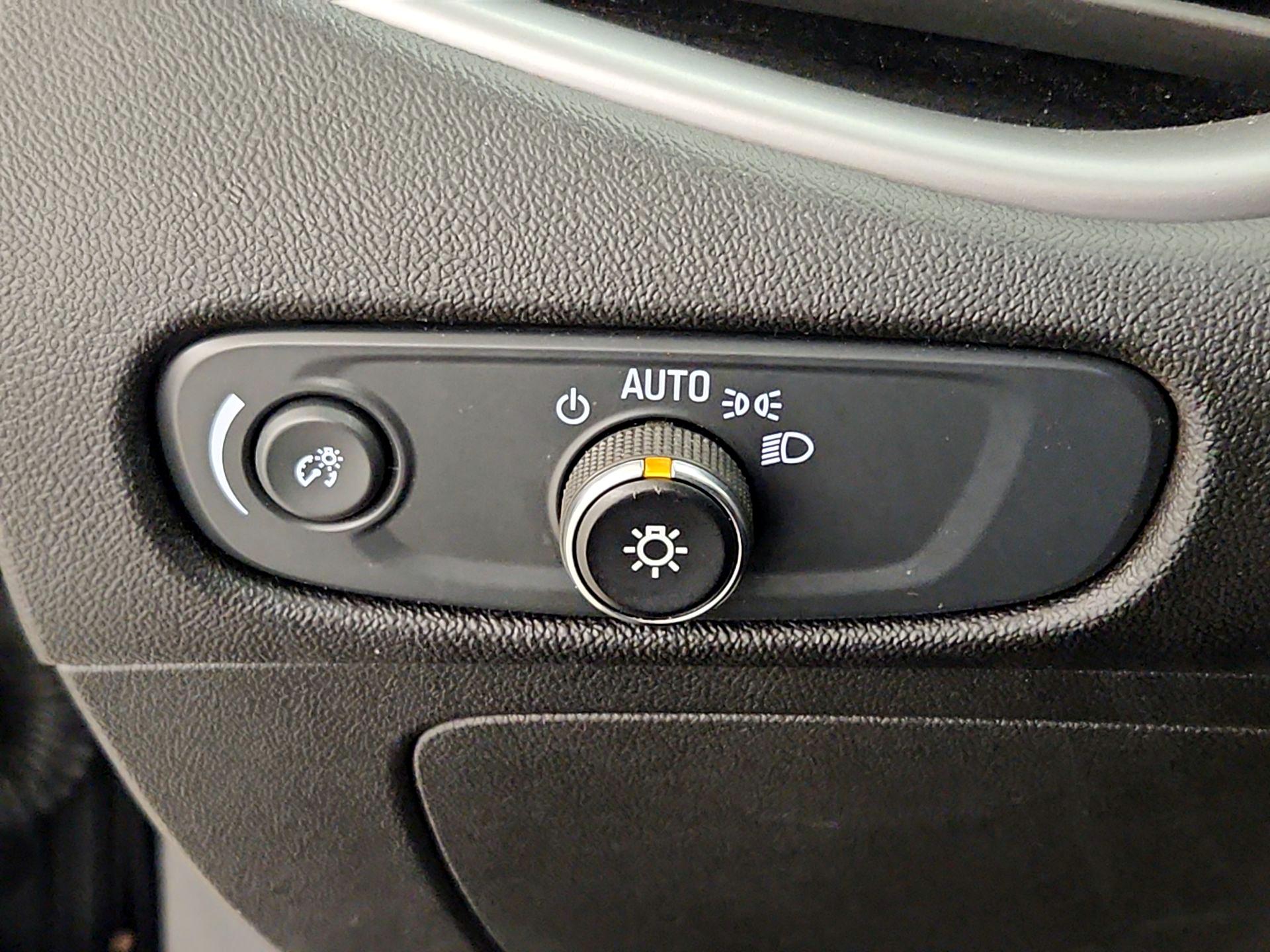 Thumbnail: 2024 Chevrolet Malibu - 13