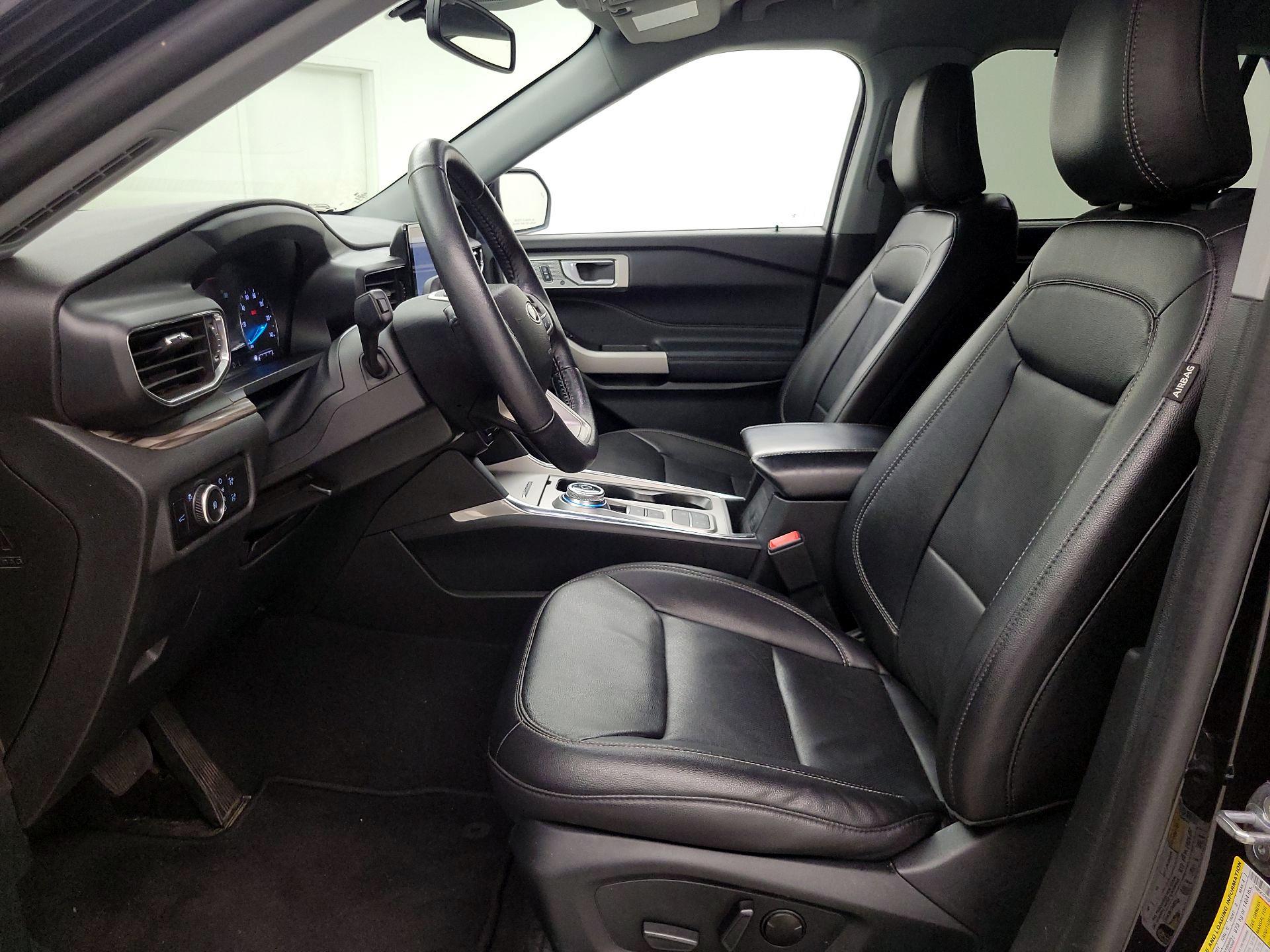 Thumbnail: 2023 Ford Explorer - 11