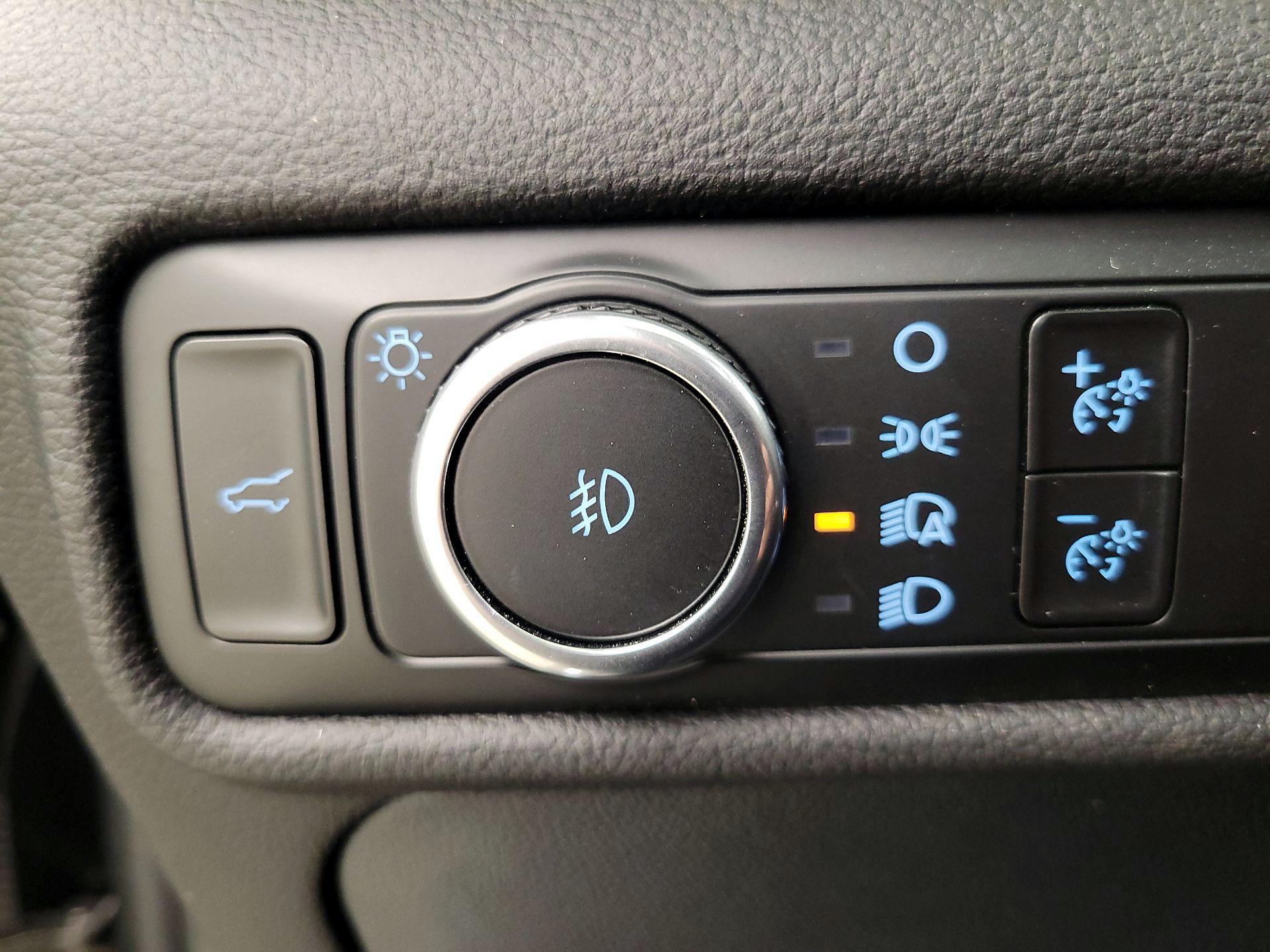 Thumbnail: 2023 Ford Explorer - 13