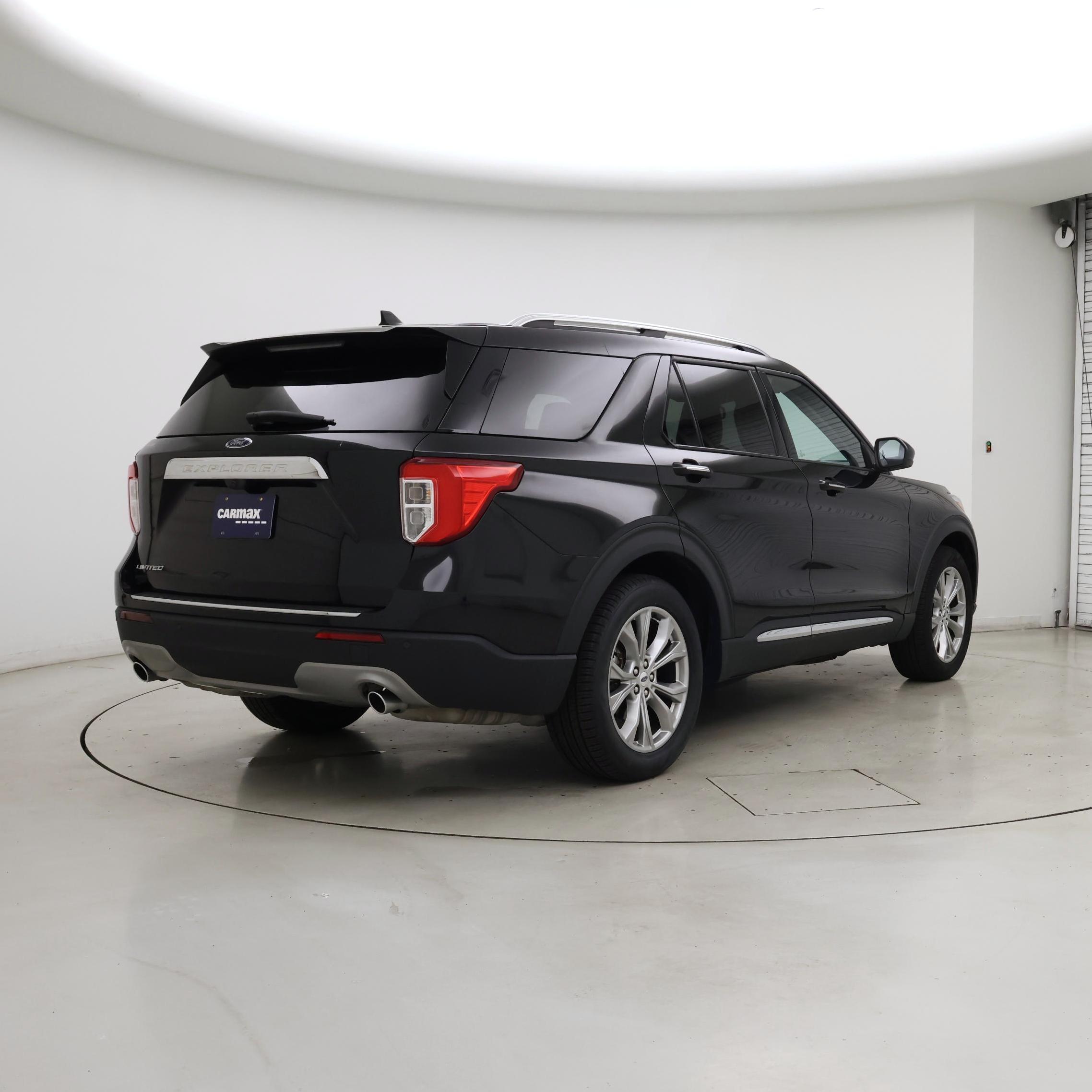 Thumbnail: 2023 Ford Explorer - 8