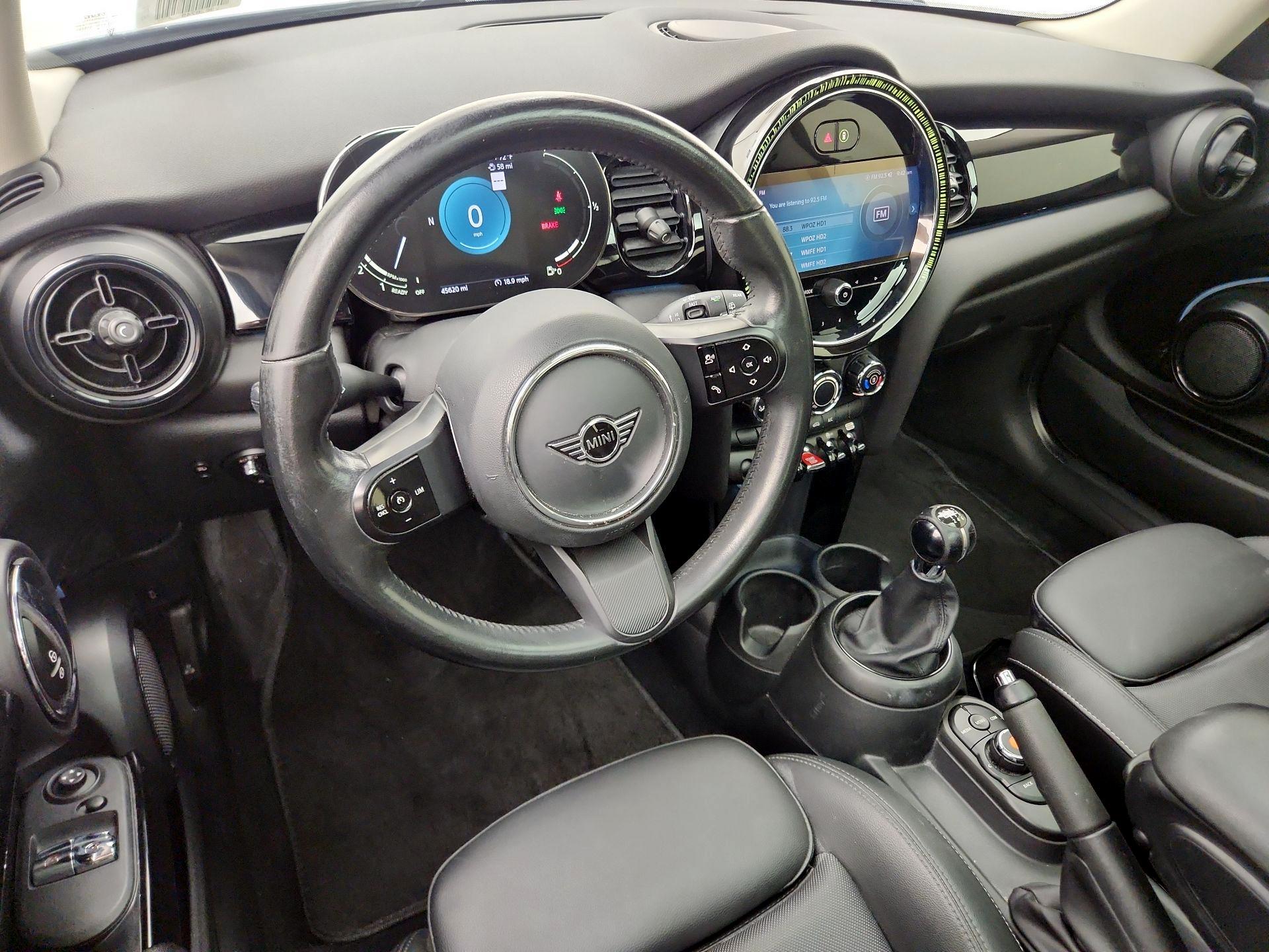 Thumbnail: 2022 MINI Cooper Hardtop - 9