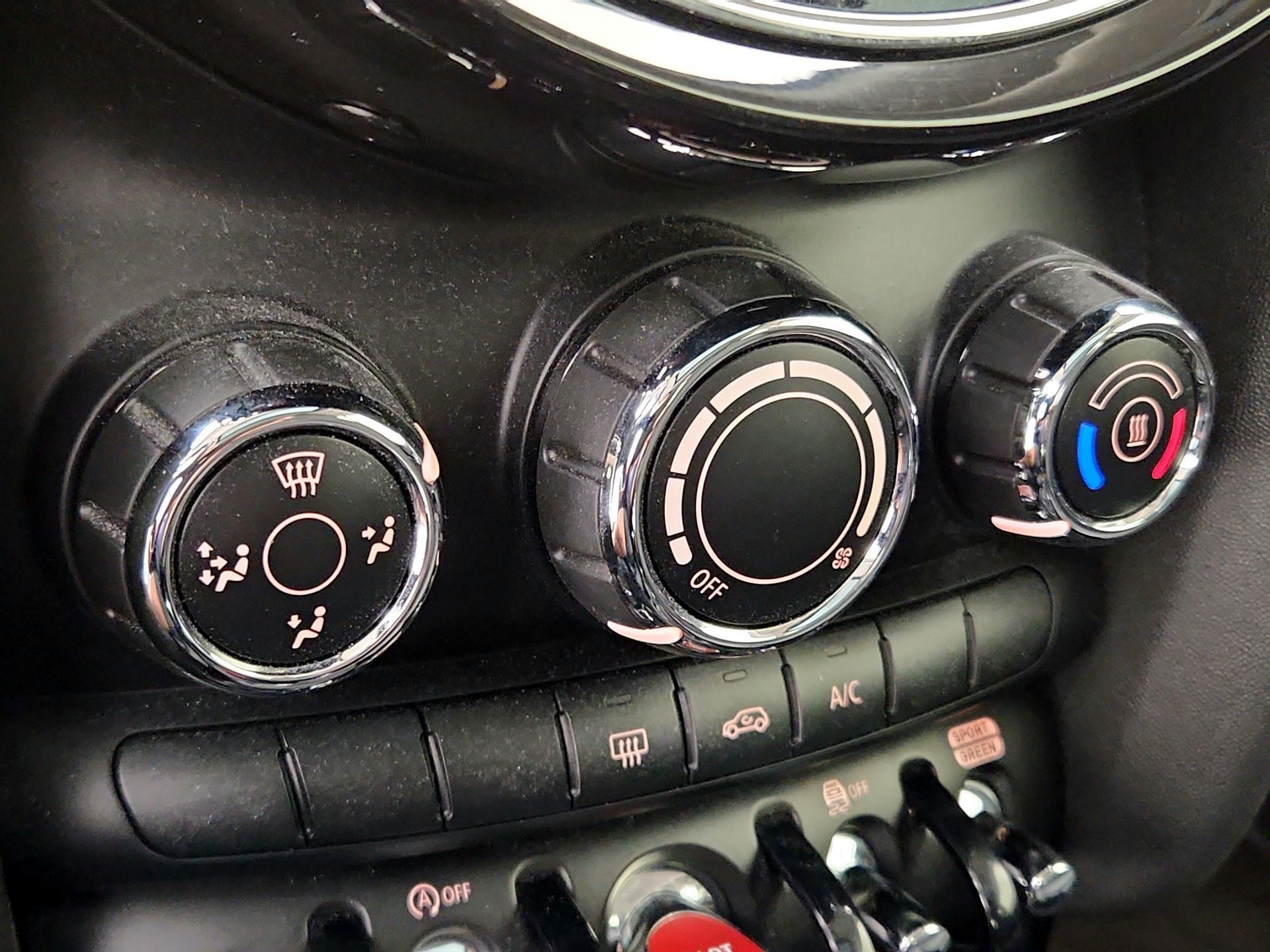 Thumbnail: 2022 MINI Cooper Hardtop - 16