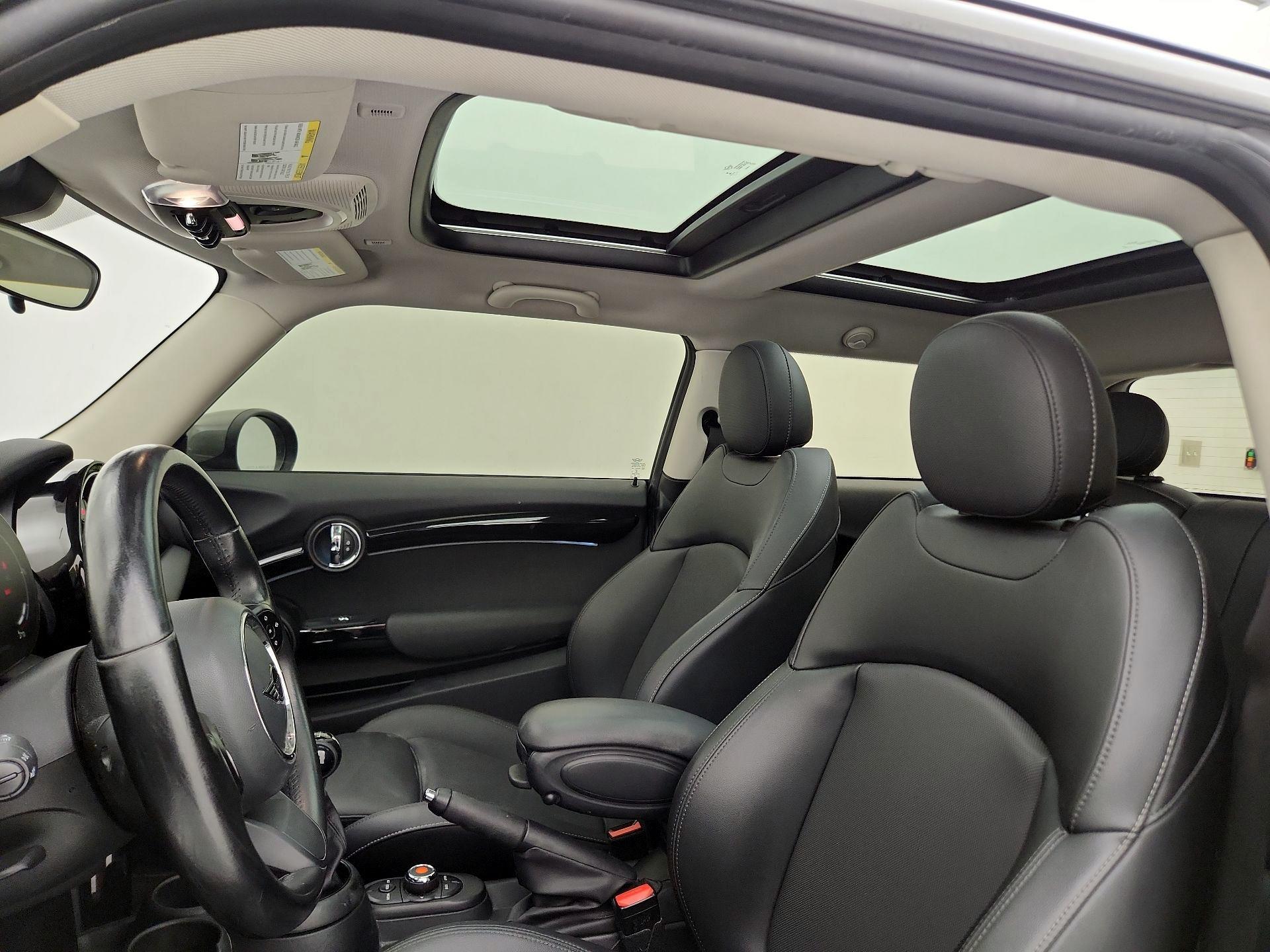 Thumbnail: 2022 MINI Cooper Hardtop - 19