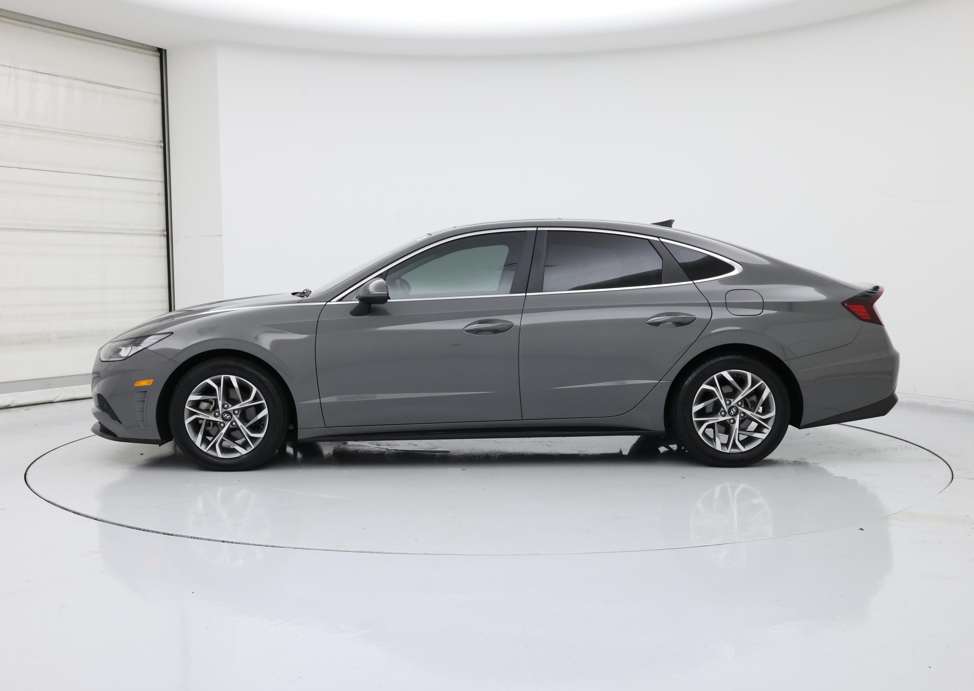 Thumbnail: 2022 Hyundai Sonata - 3