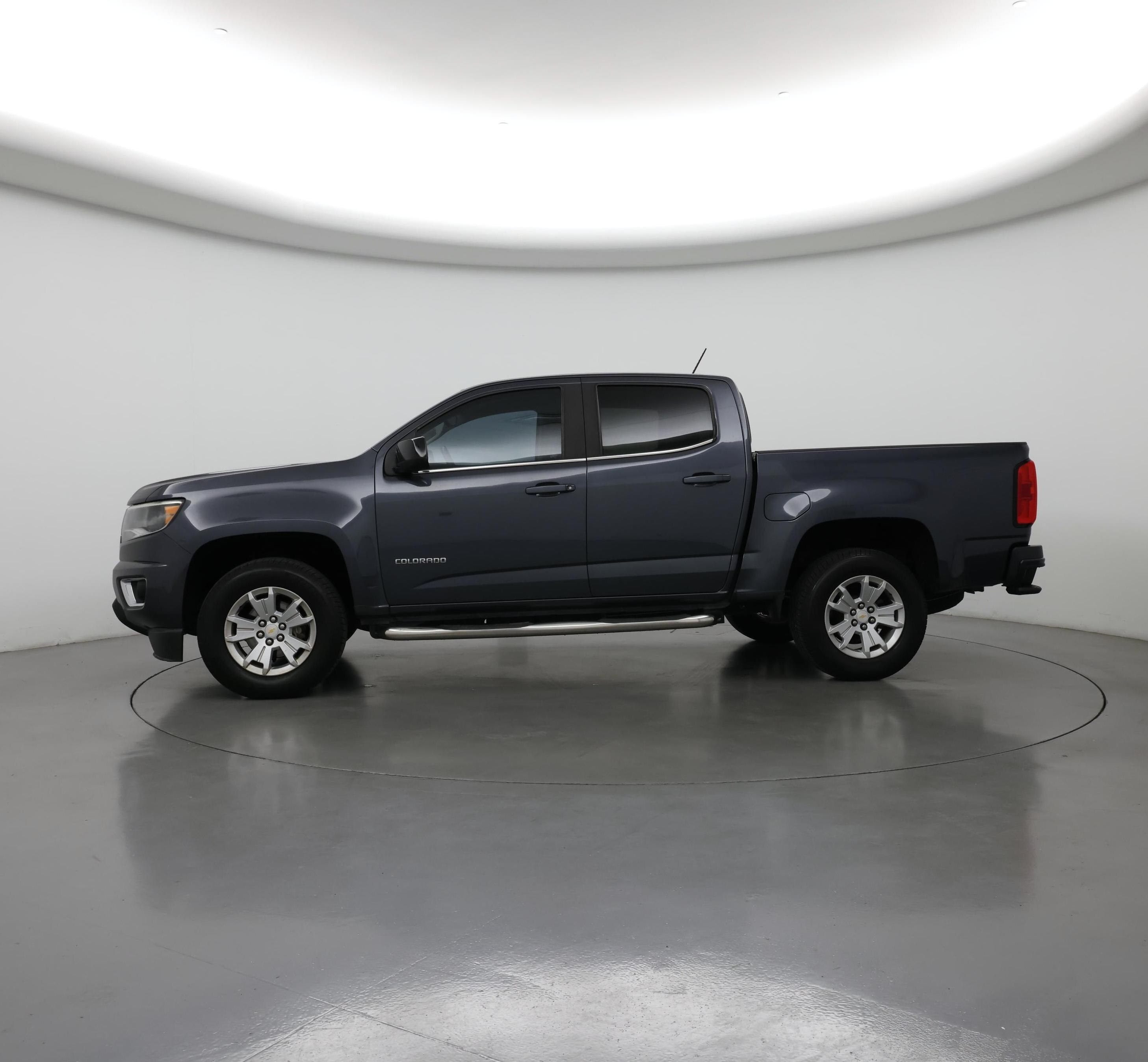 Thumbnail: 2017 Chevrolet Colorado - 3