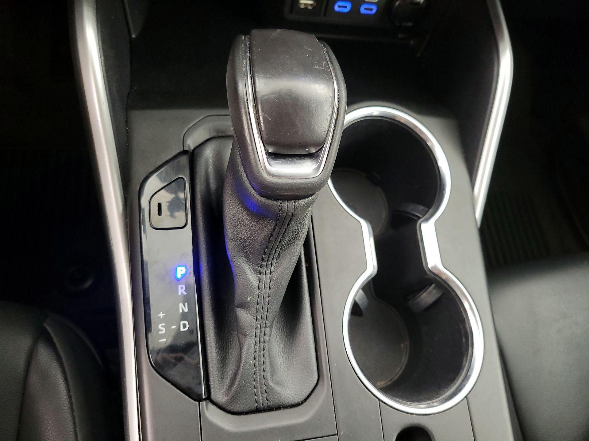 Thumbnail: 2022 Toyota Highlander - 18