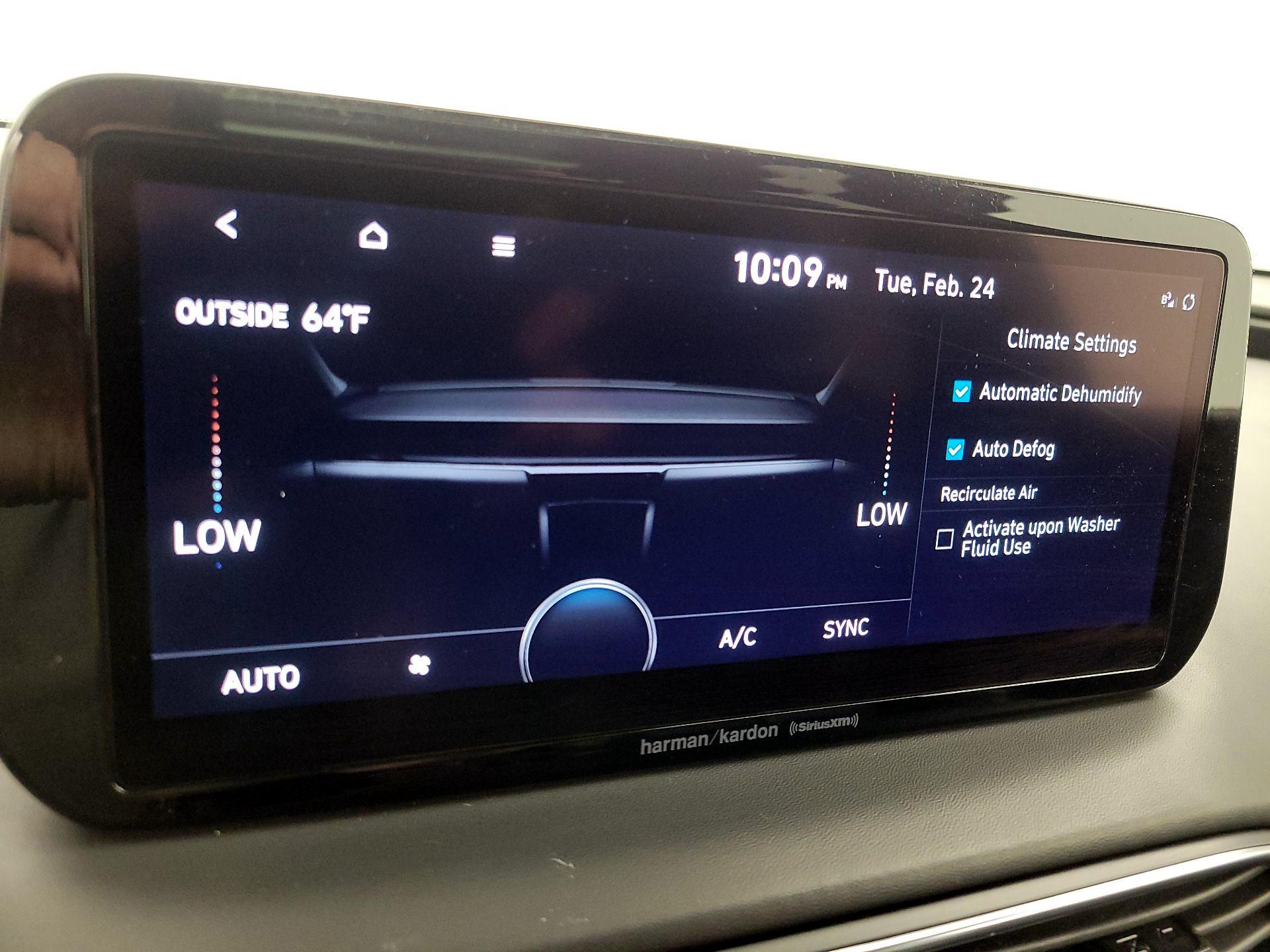 Thumbnail: 2023 Hyundai Santa Fe - 17