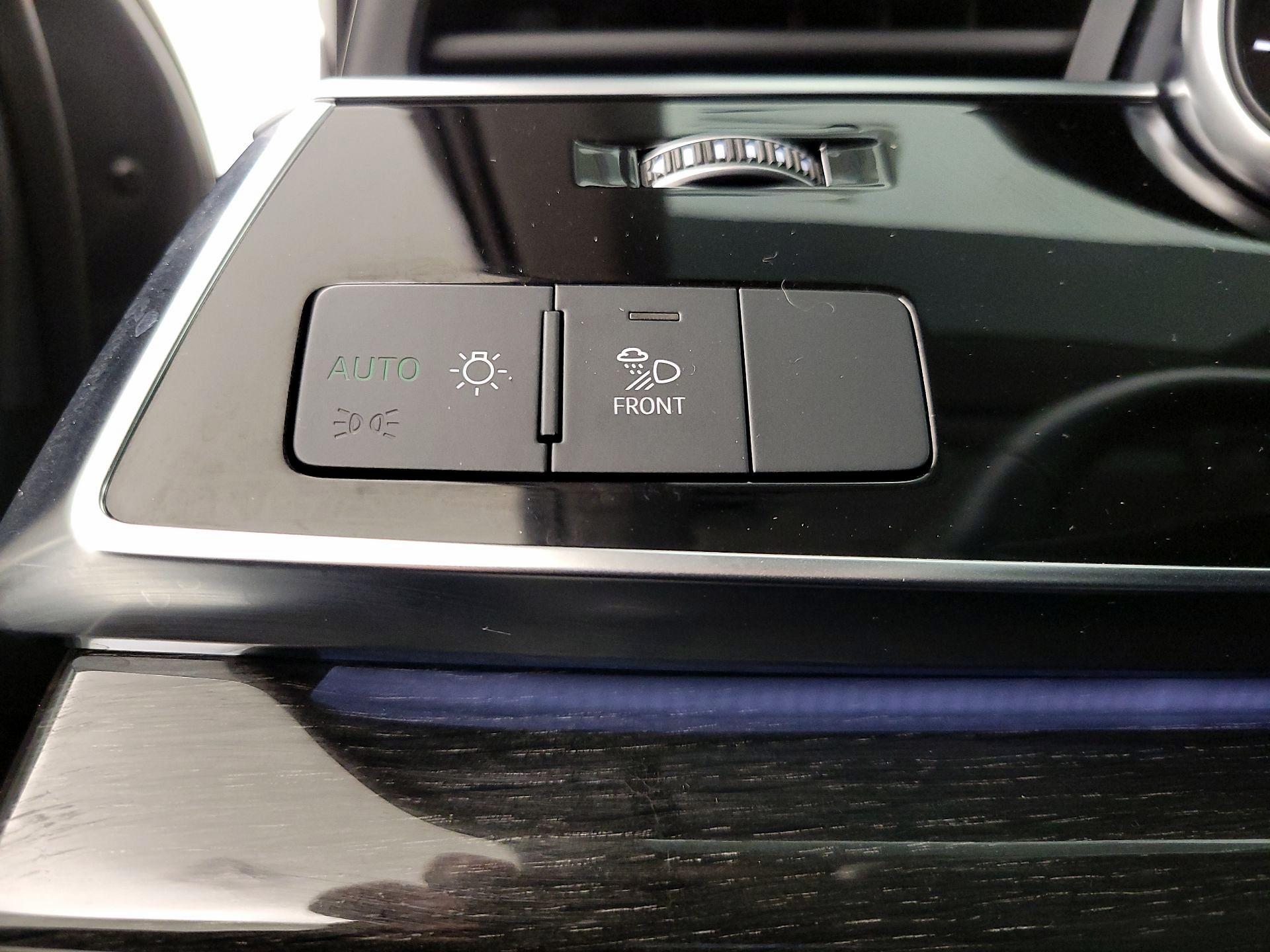 Thumbnail: 2023 Audi Q7 - 13