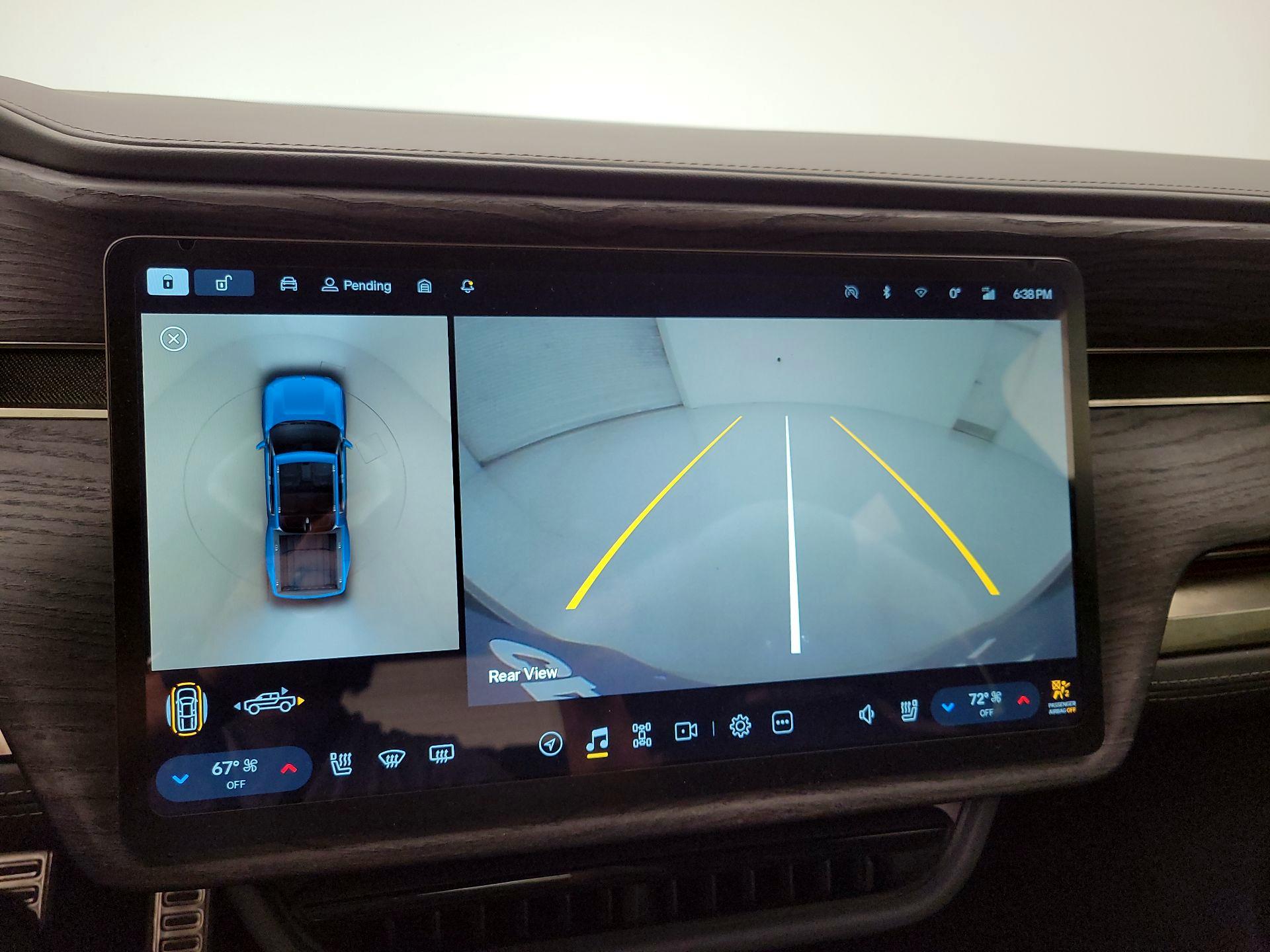 Thumbnail: 2022 Rivian R1T - 14