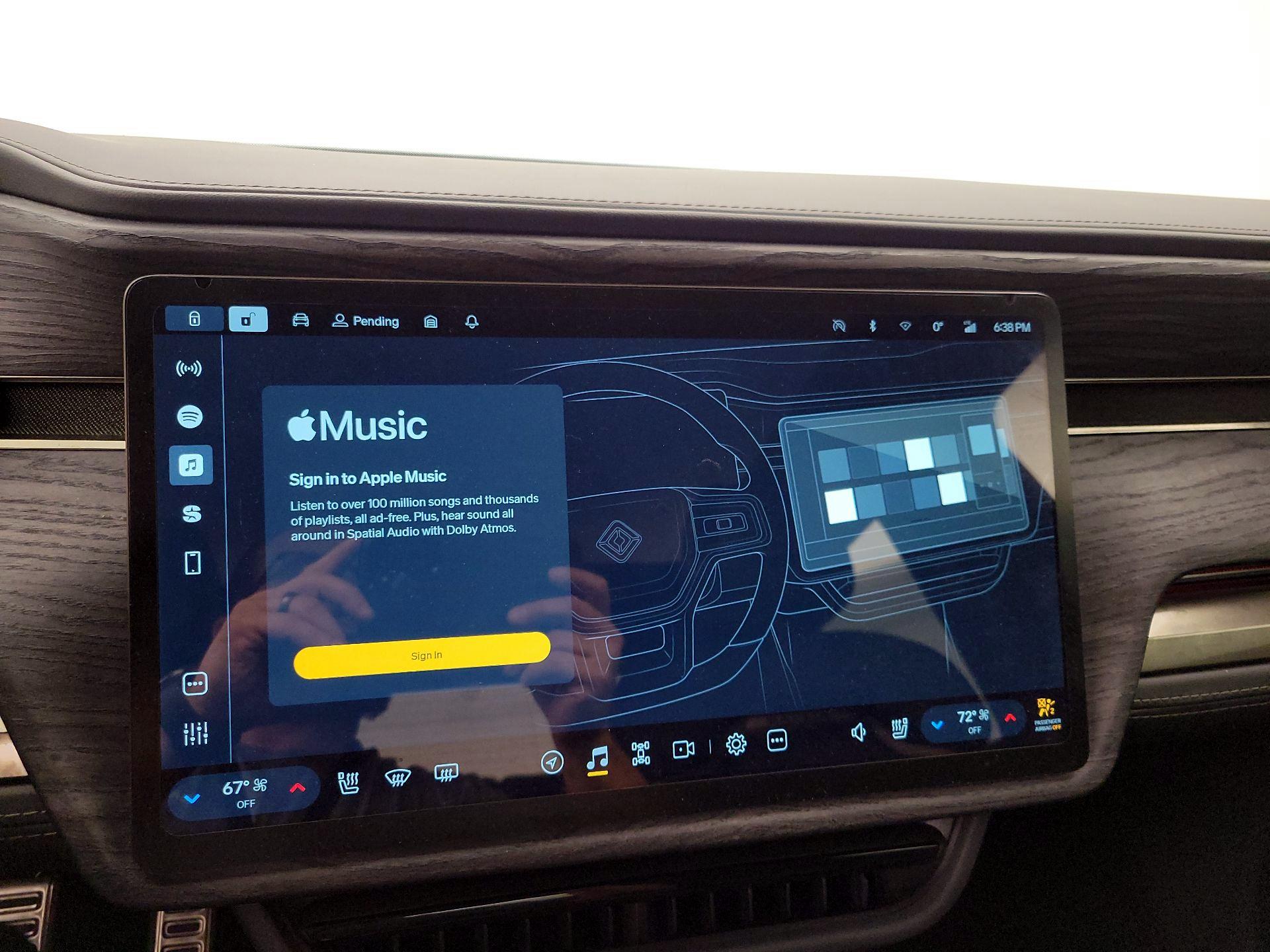 Thumbnail: 2022 Rivian R1T - 15