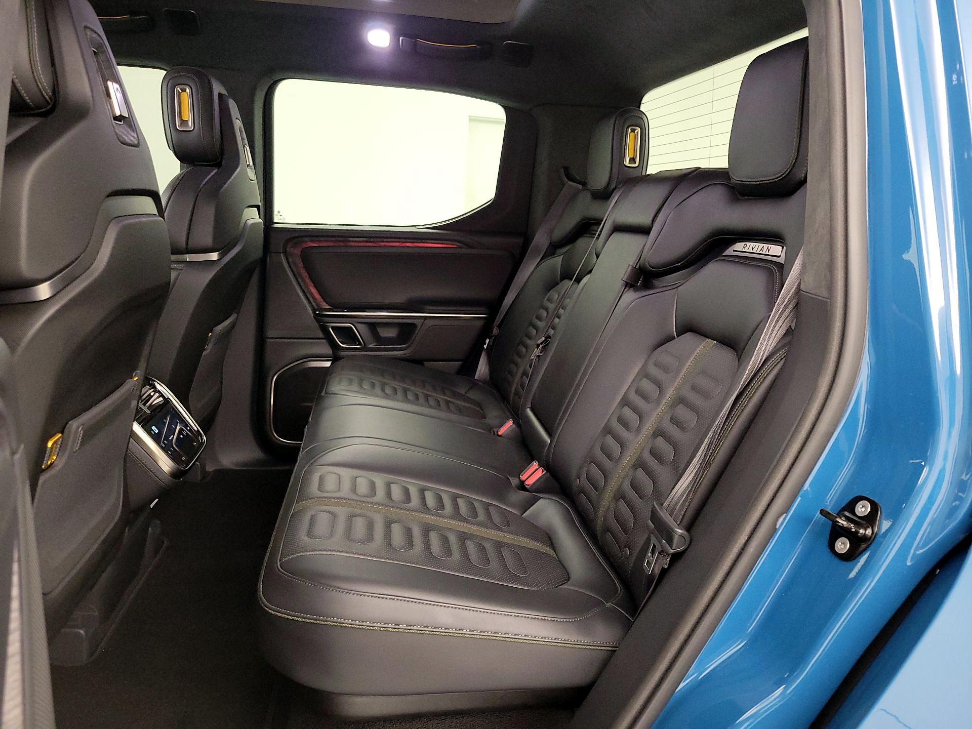 Thumbnail: 2022 Rivian R1T - 19