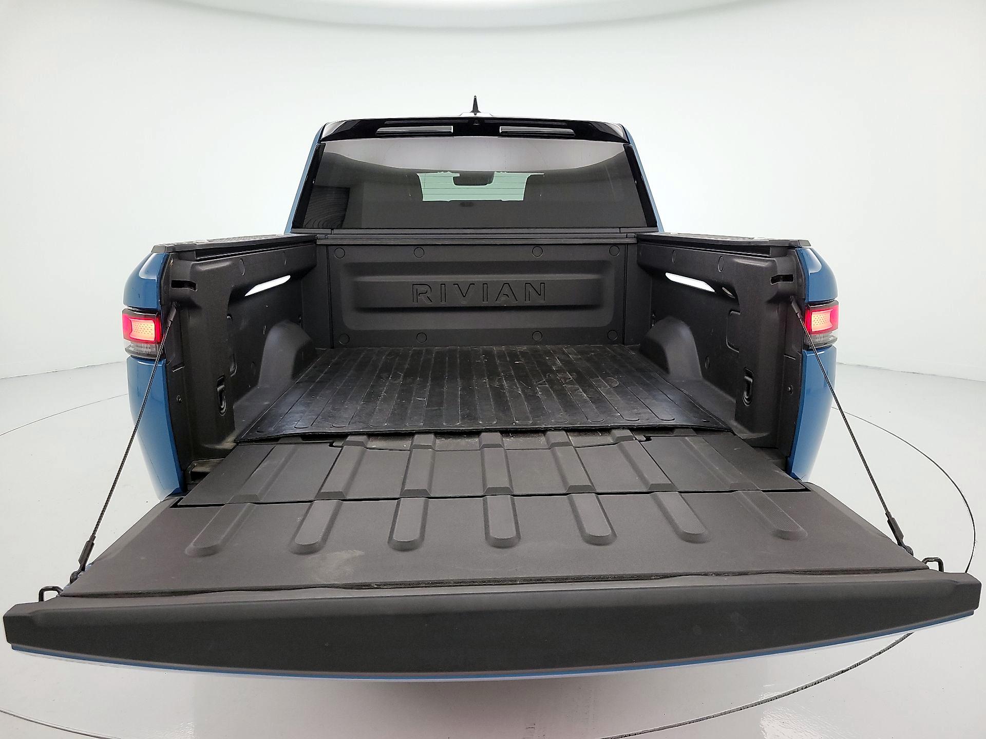 Thumbnail: 2022 Rivian R1T - 20