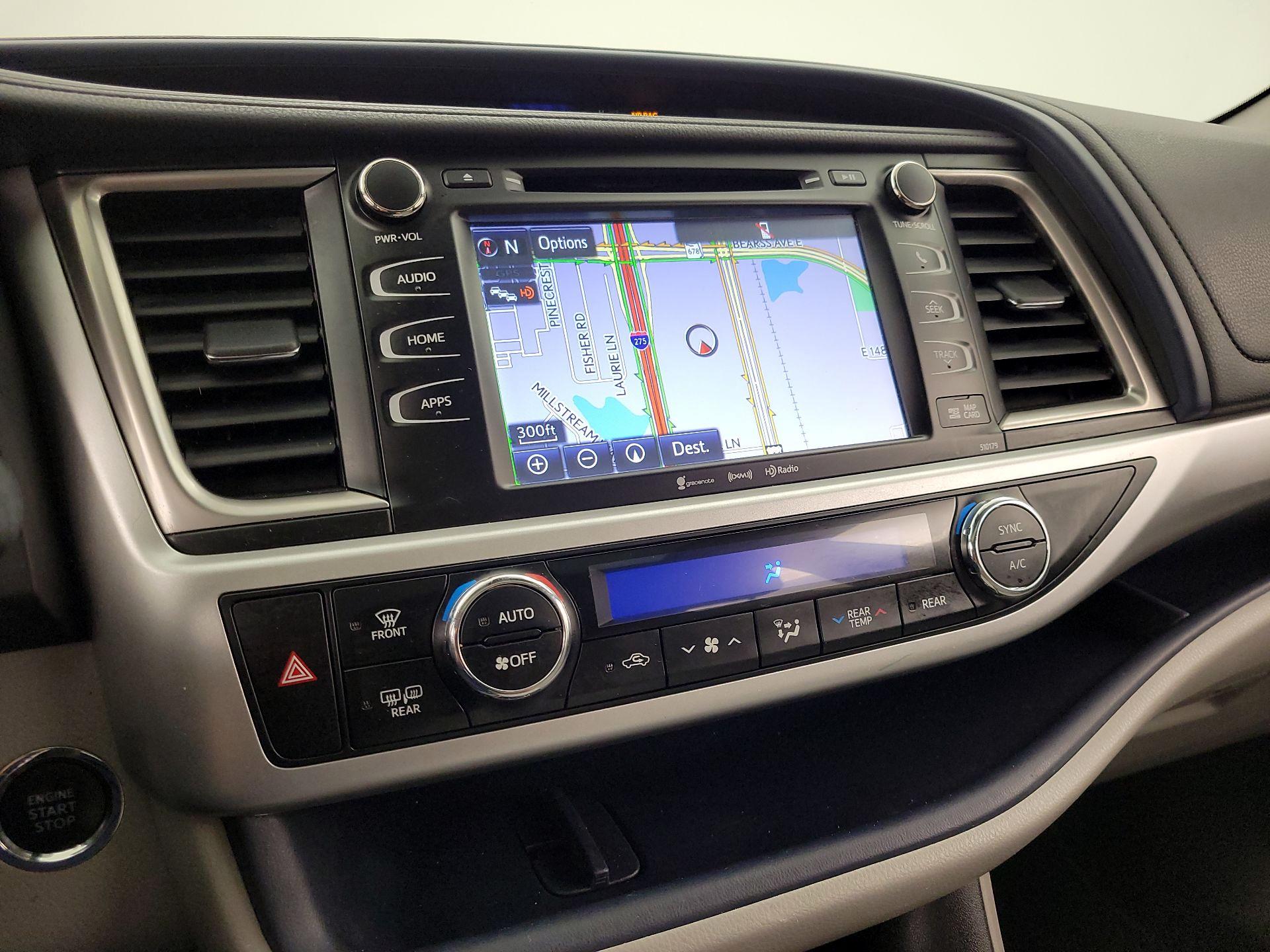 Thumbnail: 2017 Toyota Highlander - 14