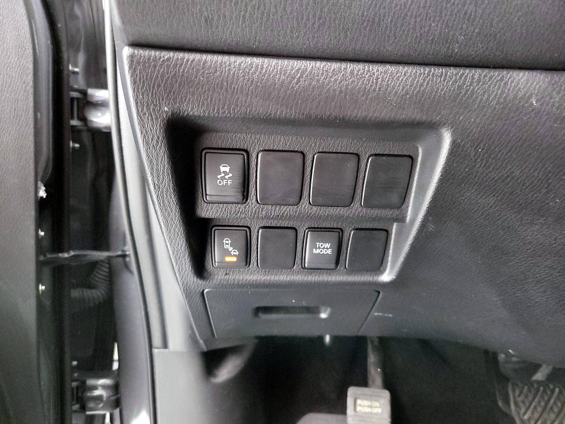 Thumbnail: 2019 Nissan Pathfinder - 13