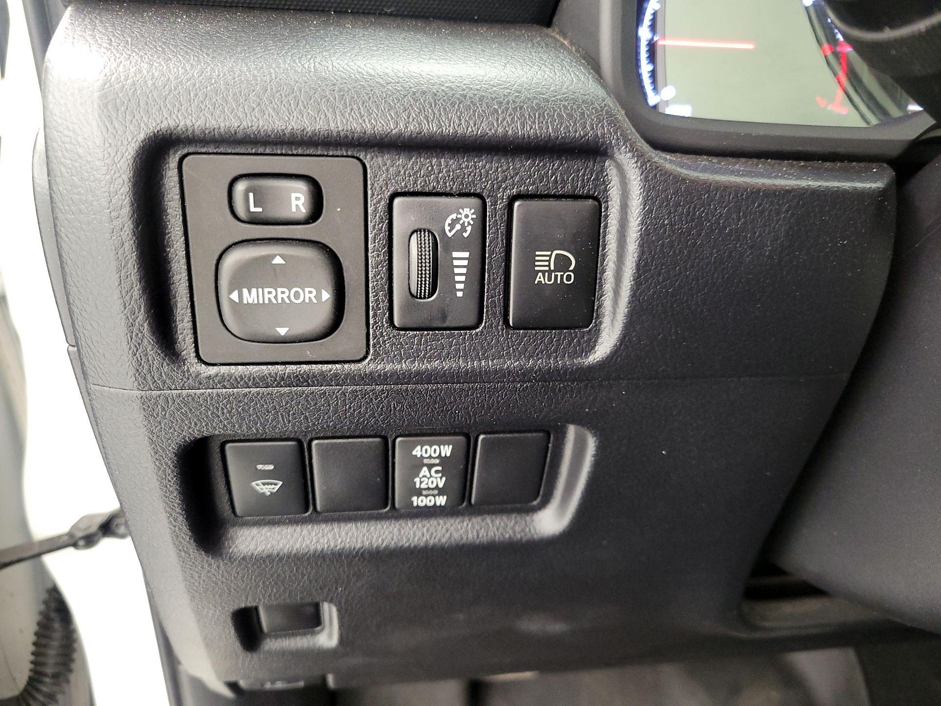 Thumbnail: 2020 Toyota 4Runner - 13