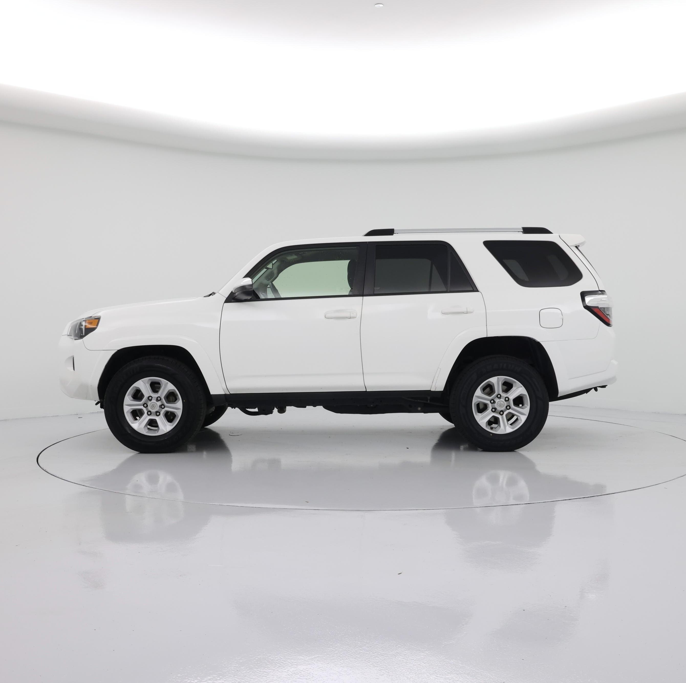 Thumbnail: 2020 Toyota 4Runner - 3