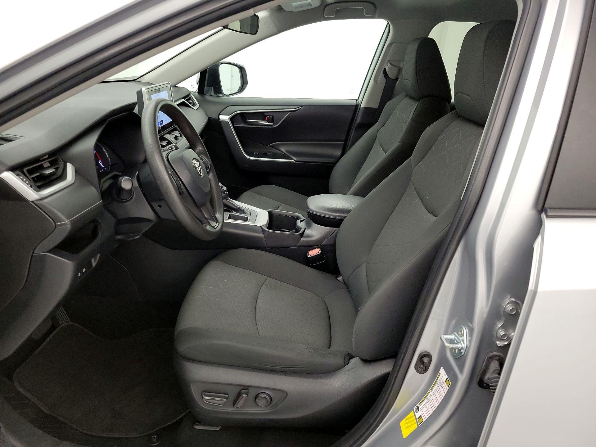 Thumbnail: 2024 Toyota RAV4 - 11